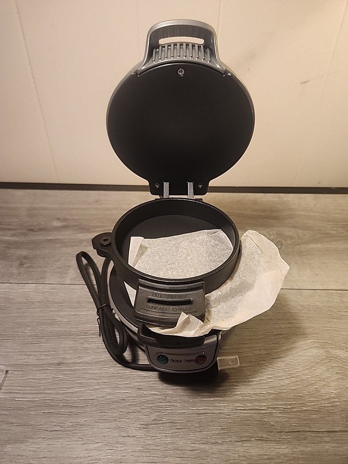 Hamilton Beach 25475 Breakfast Sandwich Maker – New Open Box