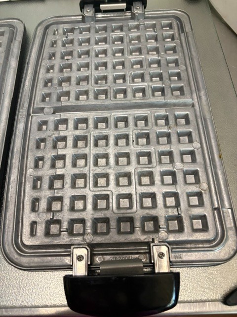 George Foreman EVOLVE Grill Replacement WAFFLE Plates Upper & Lower GRP582-05/06