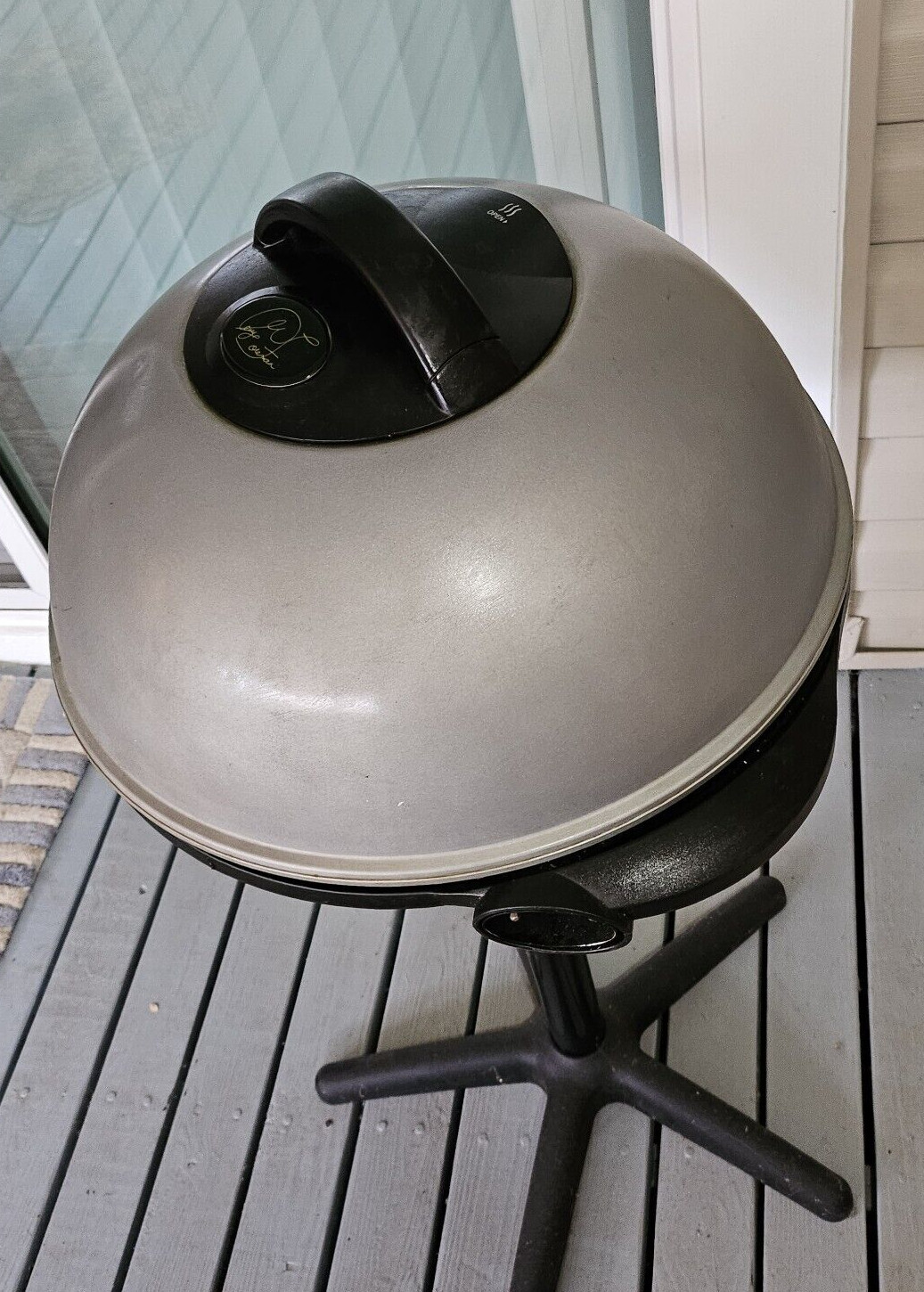 George Foreman Indoor/Outdoor Dome Electric Grill | GGR50B EX AUCT#11948
