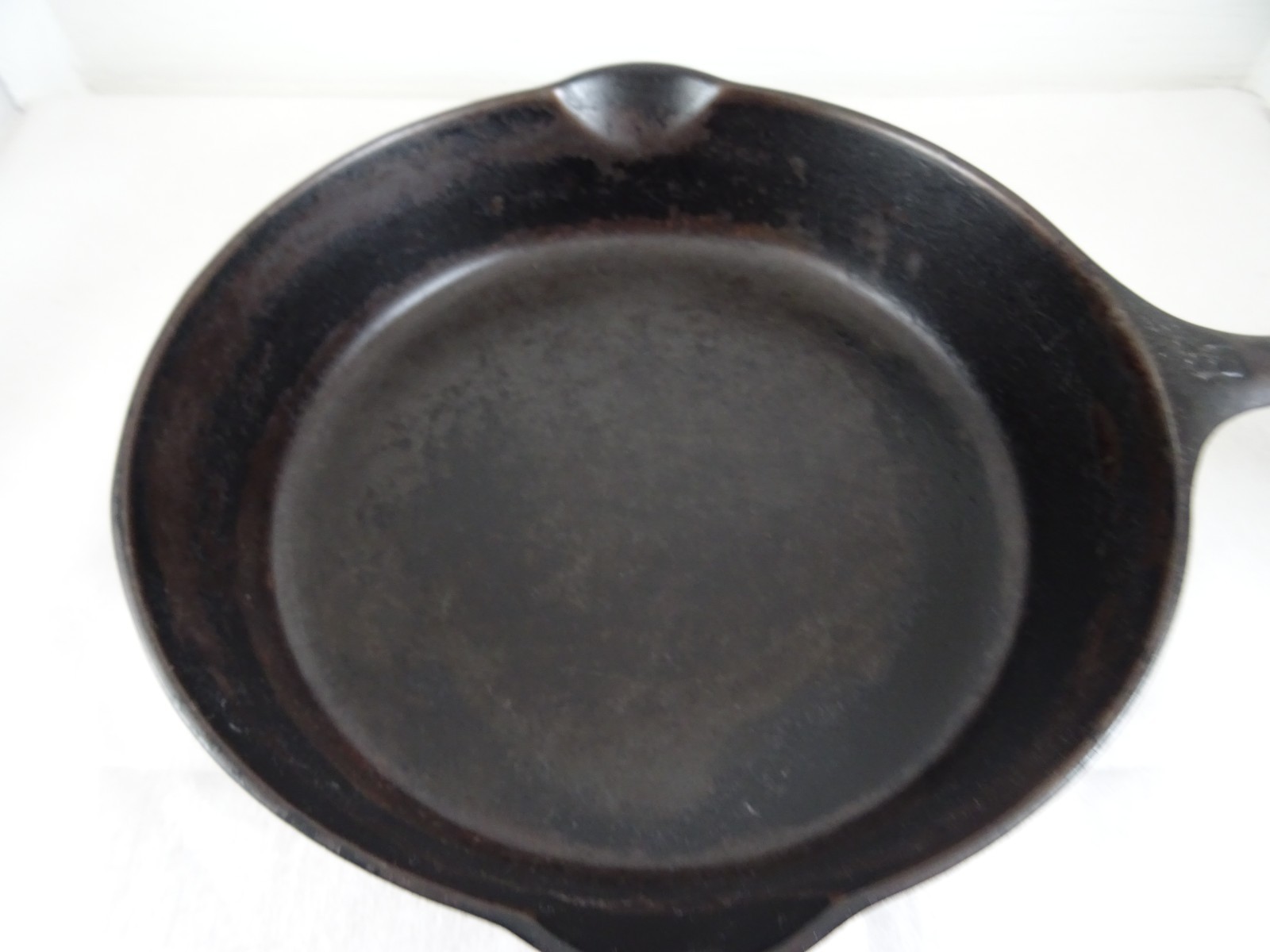 Vintage Griswold #6 Erie U.S.A. Cast Iron Skillet Frying Pan 9.5″