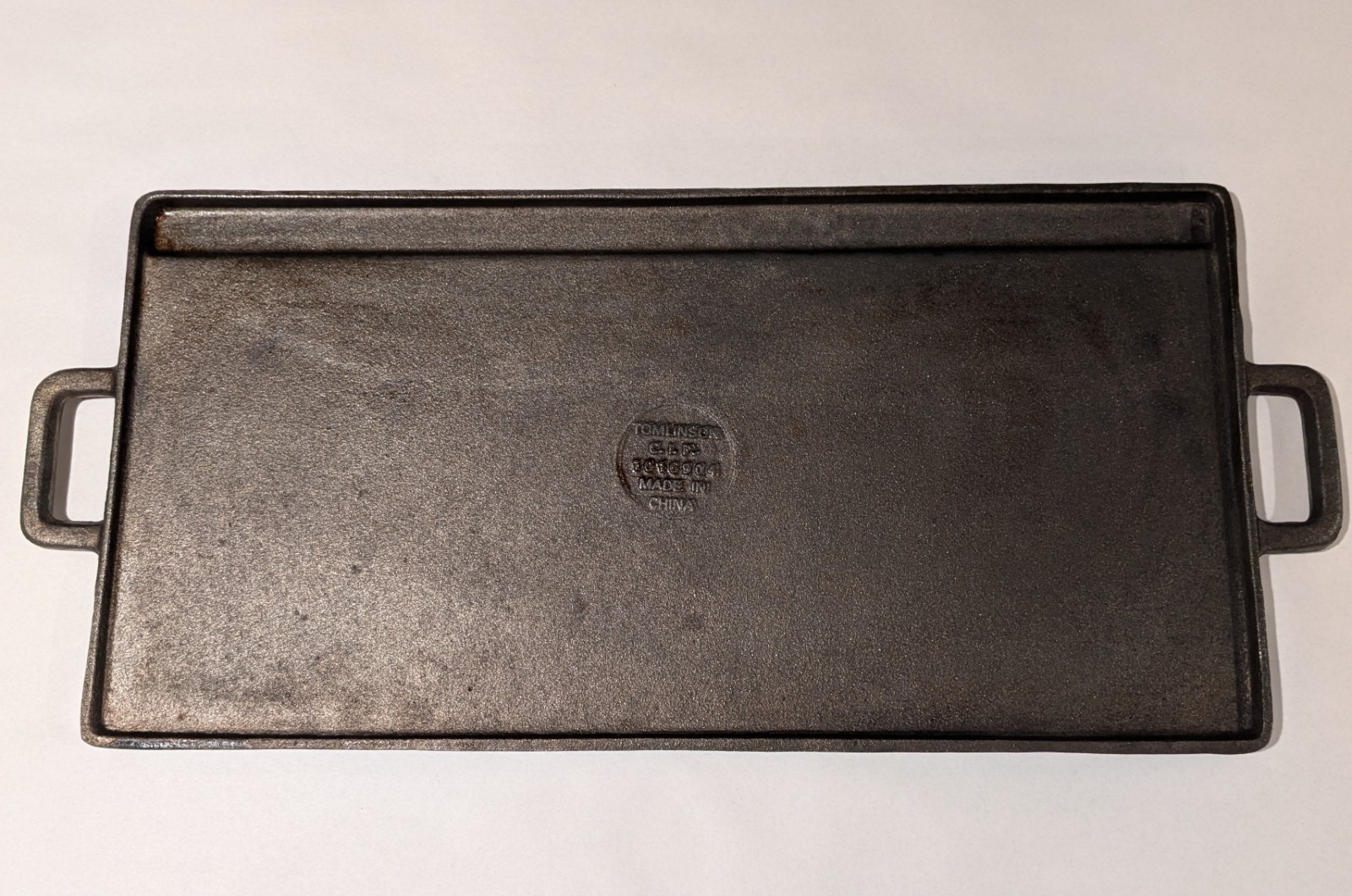 Tomlinson 18″ Reversible Cast Iron Griddle Double Burner Flat & Grill 1016904