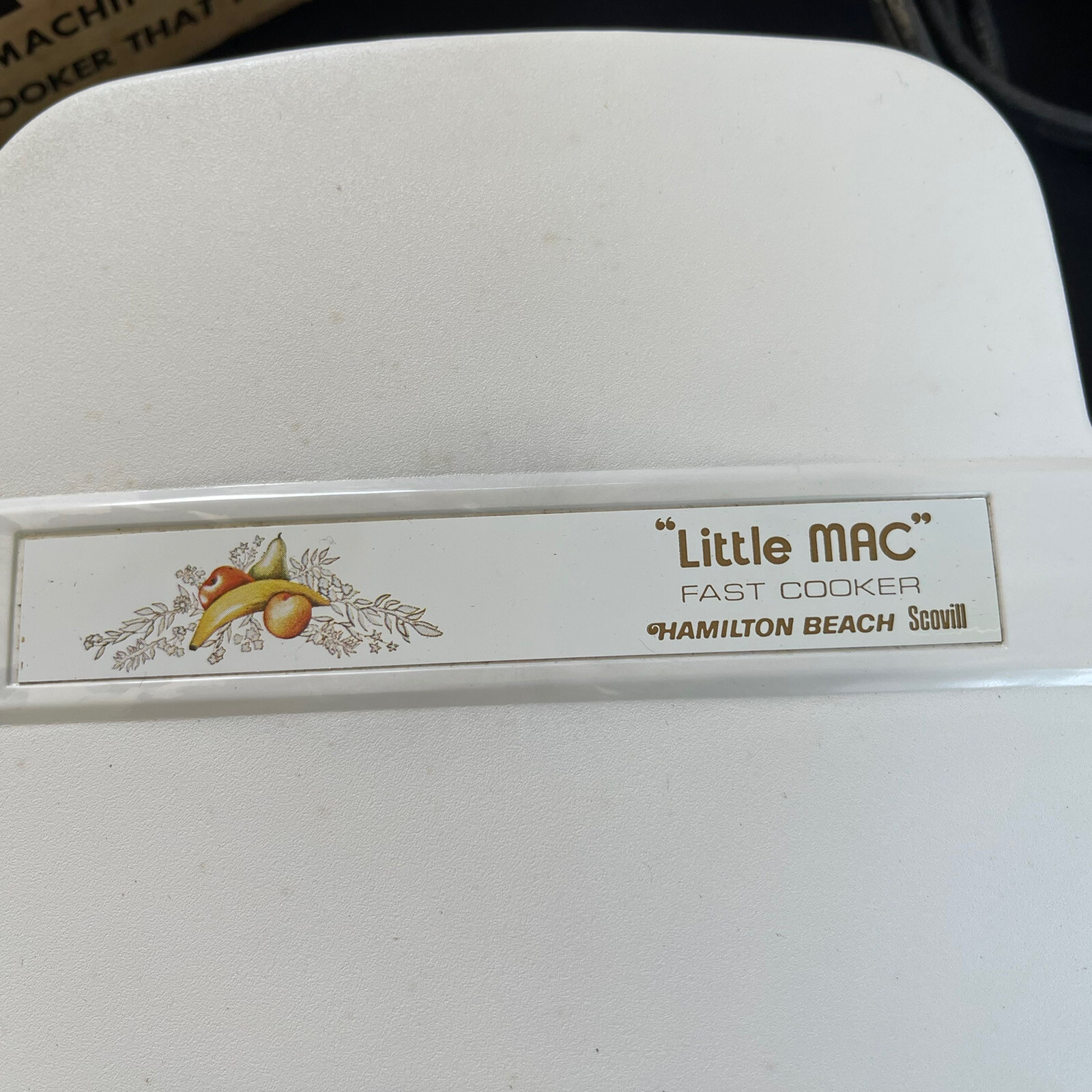 VIntage NIB Hamilton Beach “LITTLE MAC” 60 Second Burger Machine WHITE