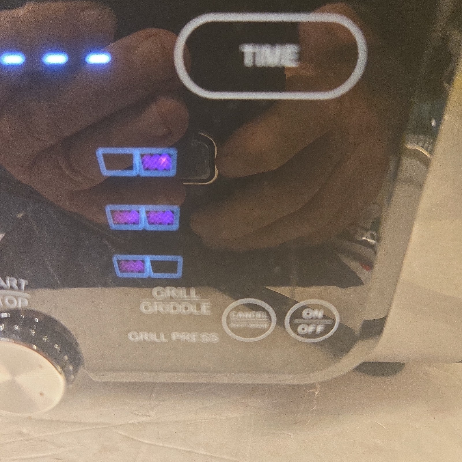 Food Genie GourMax Pro Indoor Grill,Griddle,Air Fryer,Stovetop,Grill Press