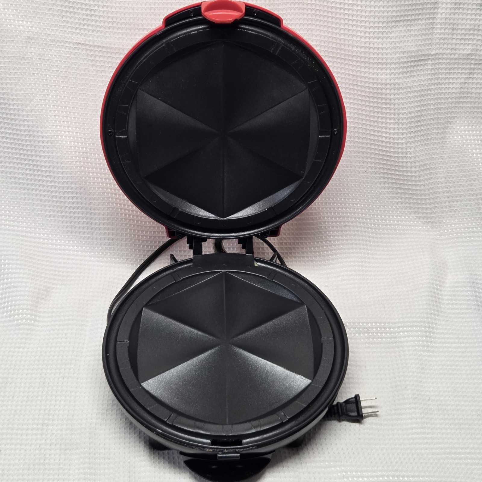 ✅Taco Tuesday TTEQM8RD Deluxe 8-Inch 6-Wedge Electric Quesadilla Maker TESTED
