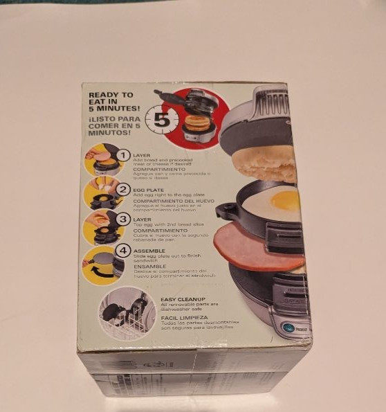 Hamilton Beach Breakfast Sandwich Maker 25475 Silver Egg Muffin New in Box