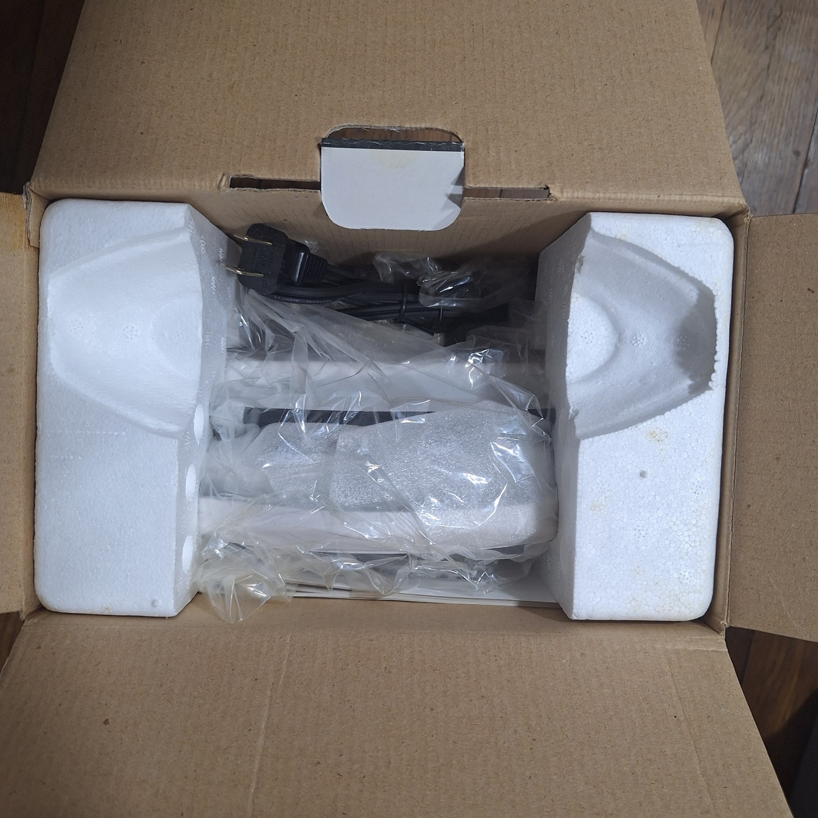 Vintage George Foreman GR10AWHT Lean Mean Fat Reducing Grill New In Open Box