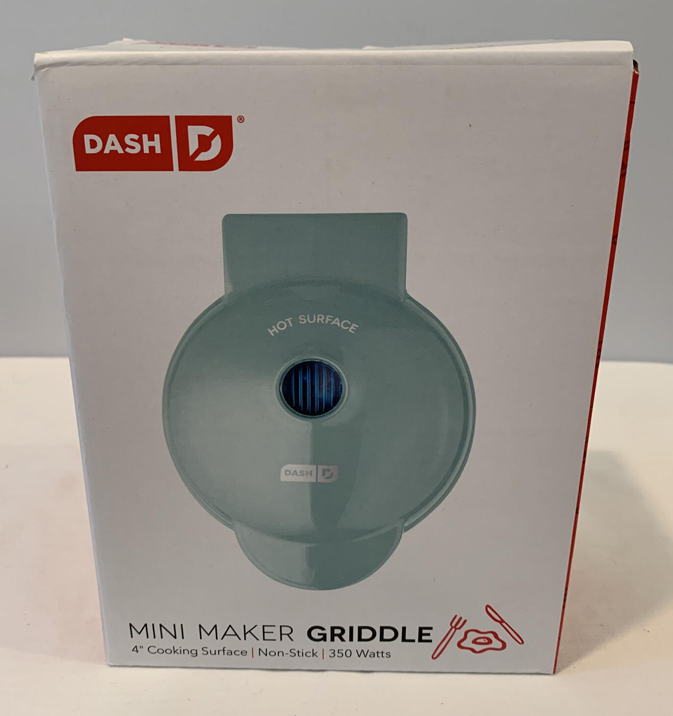 NIB Dash DMS001AQ 4″ Mini Maker Griddle Teal/Aqua Electric Round Non-Stick NEW!