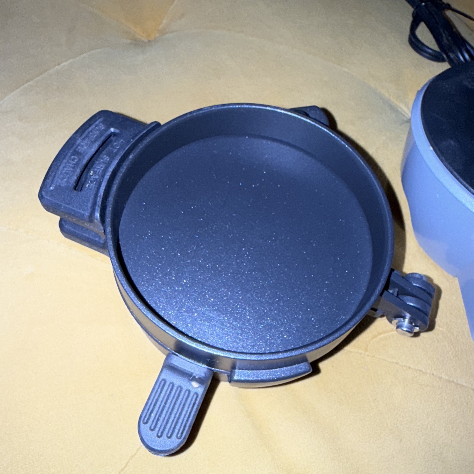 Hamilton Beach Quick Easy Breakfast Sandwich Maker 25478R Non Stick. Easy Clean