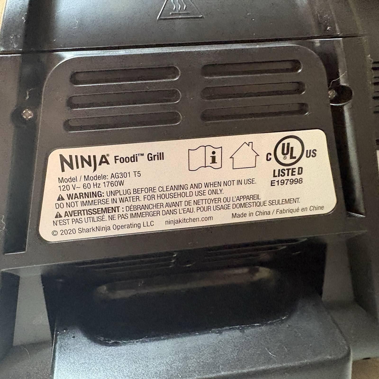 Ninja Foodi AG300 JM1 – 4 in 1 Indoor Grill, Air Fry, Roast & Bake Slightly Used