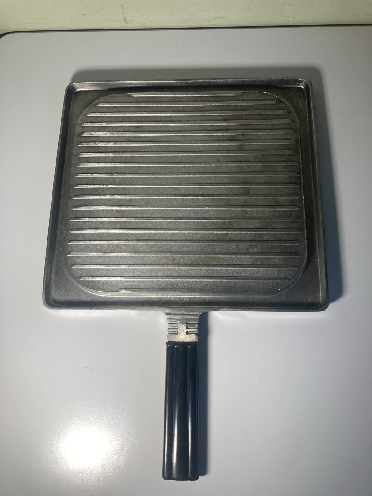 Happy Day Griddle Grill WM B Watkins CO. Evanston, IL Square Patent D-154967 Vtg