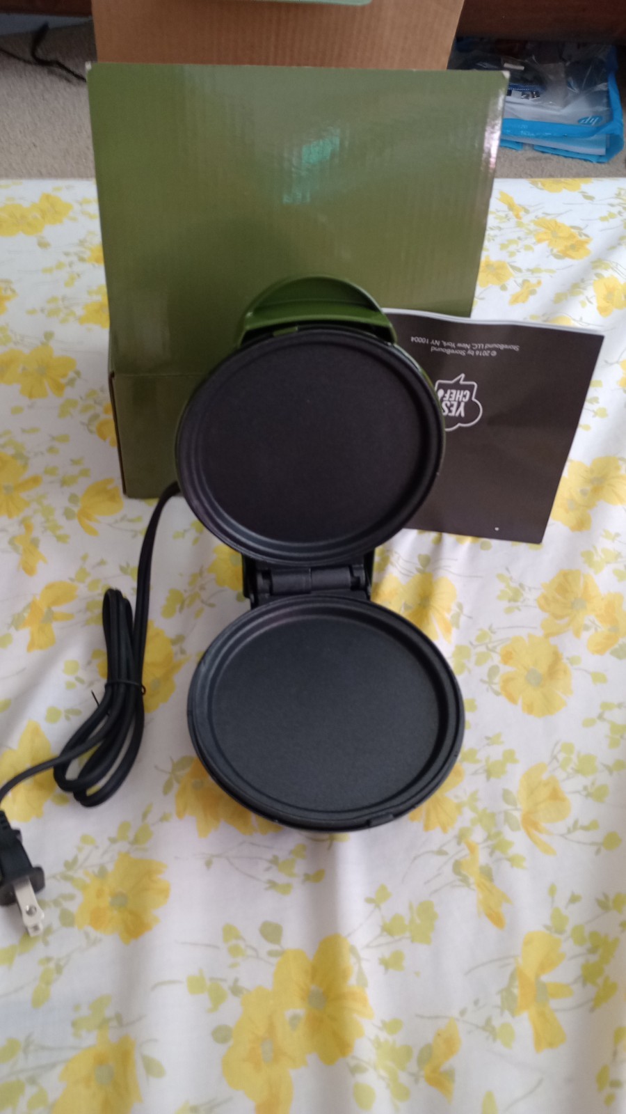 Yes! Chef Personal Griddle 1000W Electric Round Green Non-Stick Cool Touch