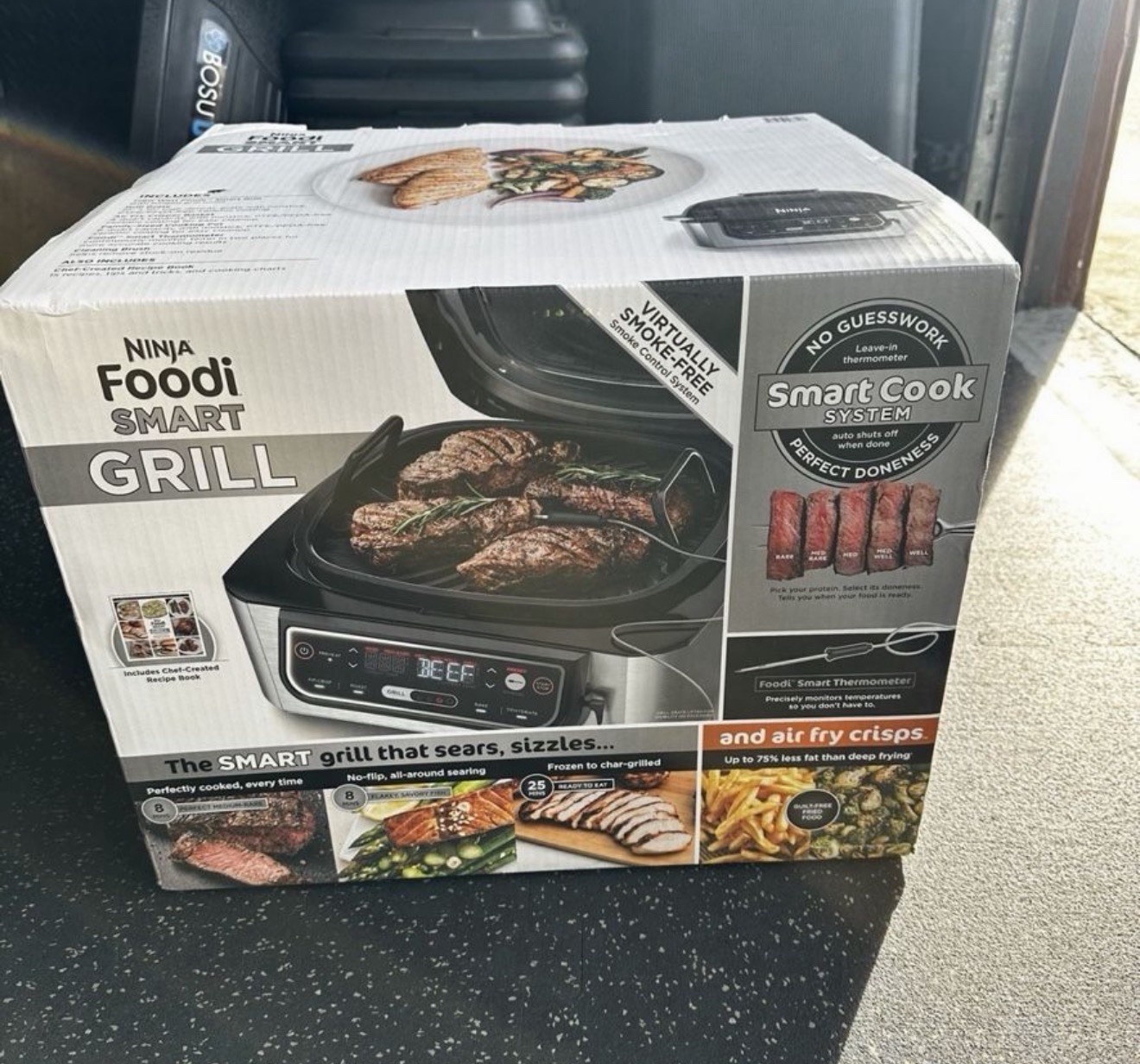 Ninja Foodi Smart Grill Smart Cook 1760W Indoor Grill/Air Fry w Thermometer