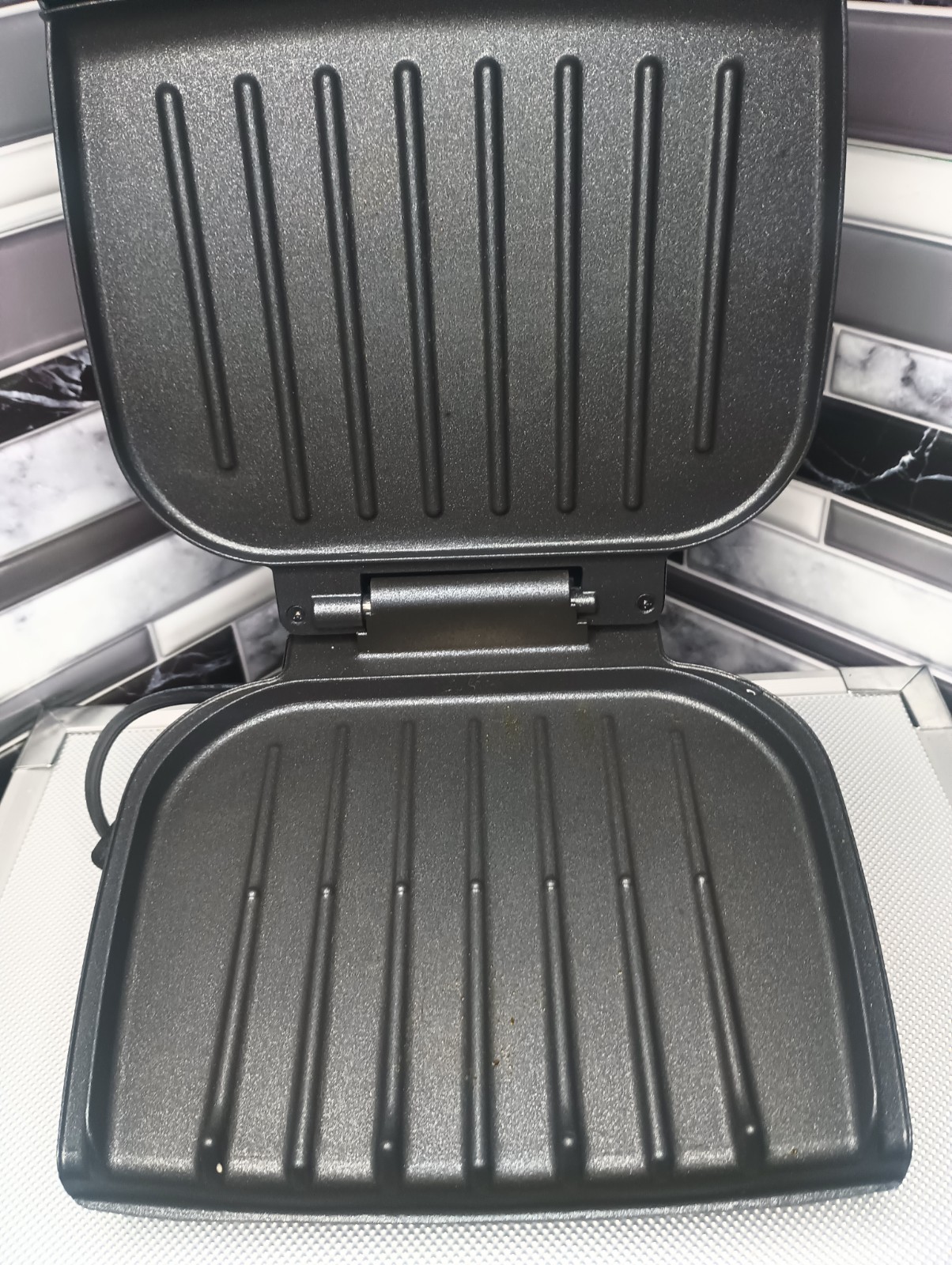George Foreman GR0036B Grill Electric Indoor Non- Stick Grill Tested Working