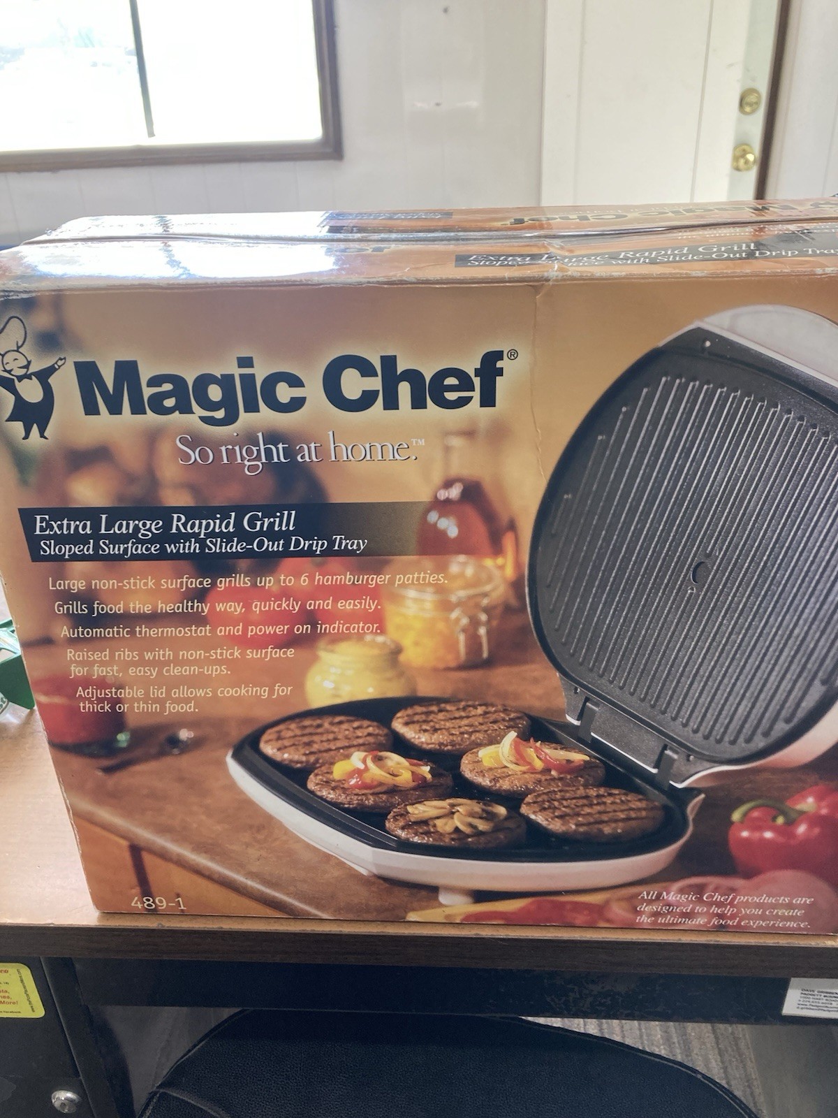 Extra Large Magic Chef Rapid Grill – White- BRAND NEW IN THE BOX
