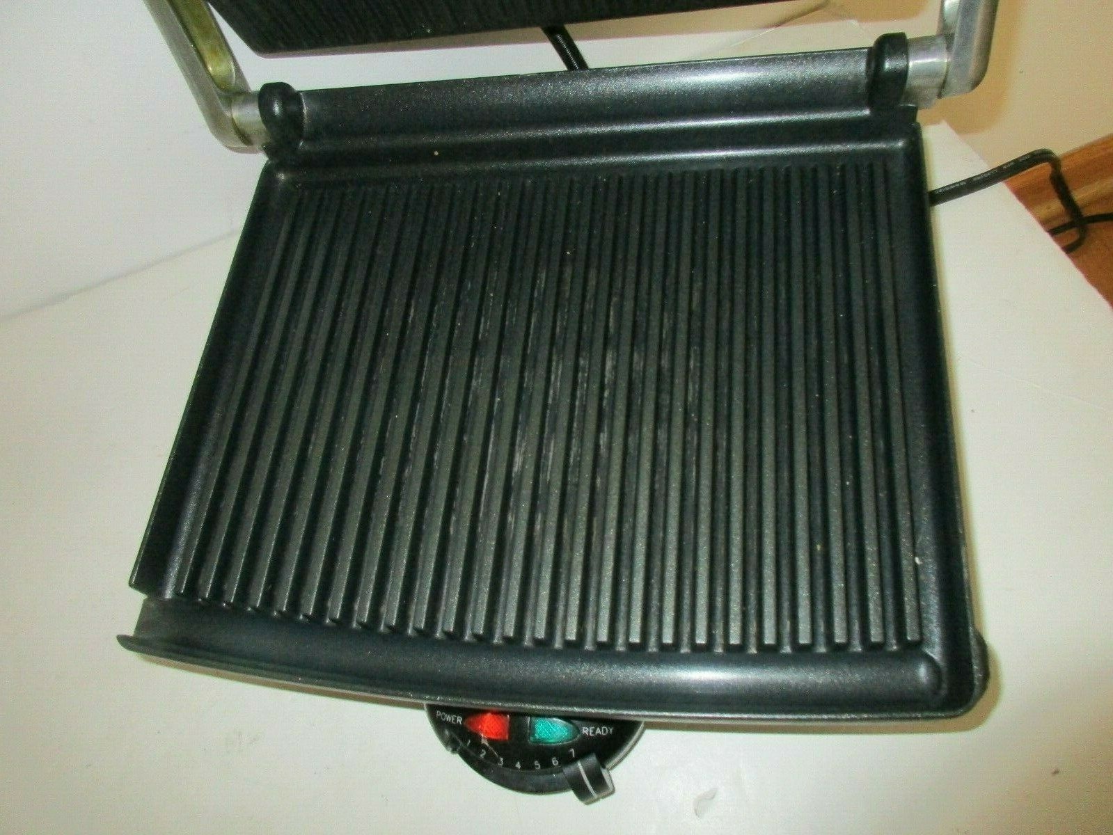 VillaWare 2160 Uno Panini Grill Electric Sandwich Maker Press Machine 1400 Watts
