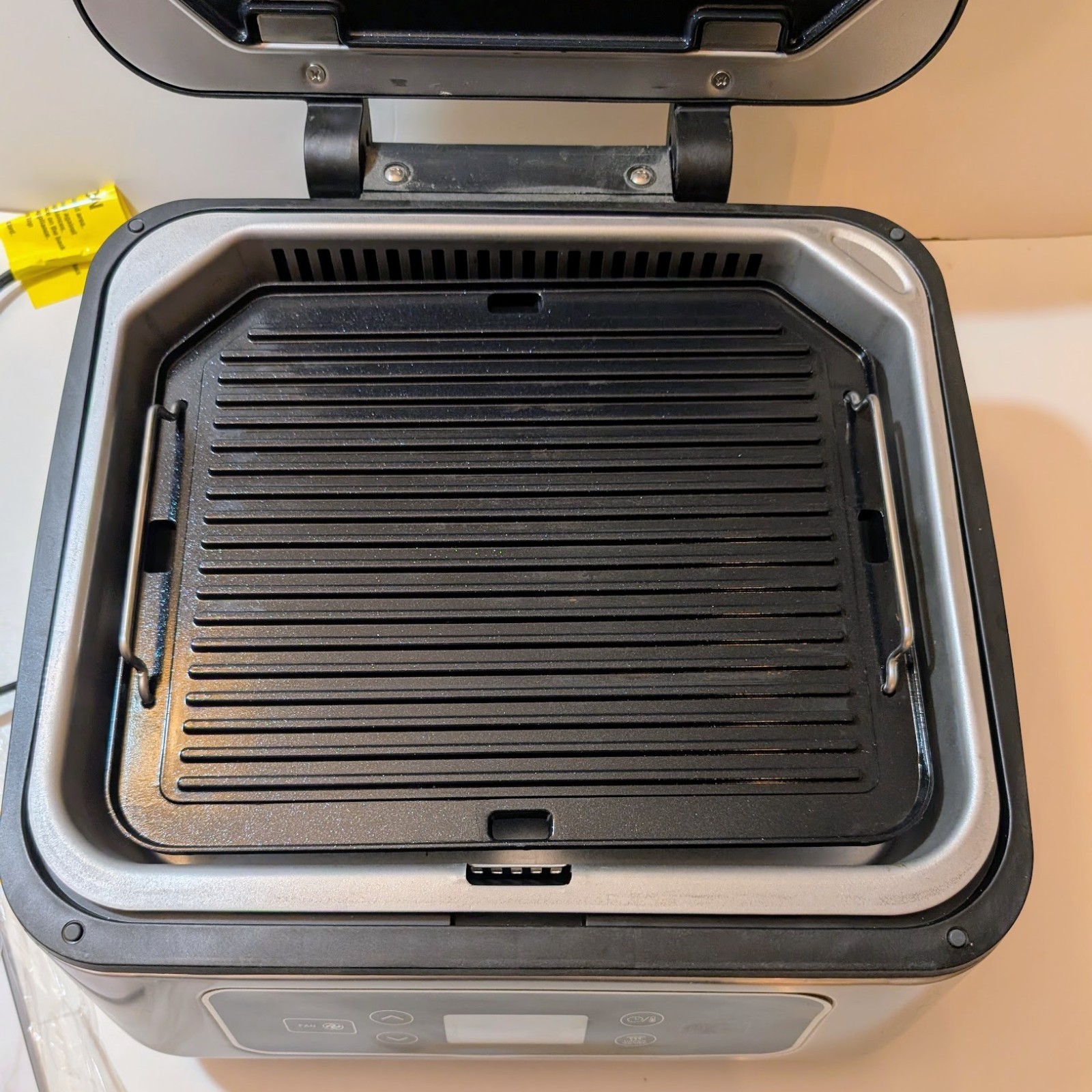 SHAQ 3-in-1 Smokeless Grill & Press Model GMC01 Silver 1 Excellent Condition