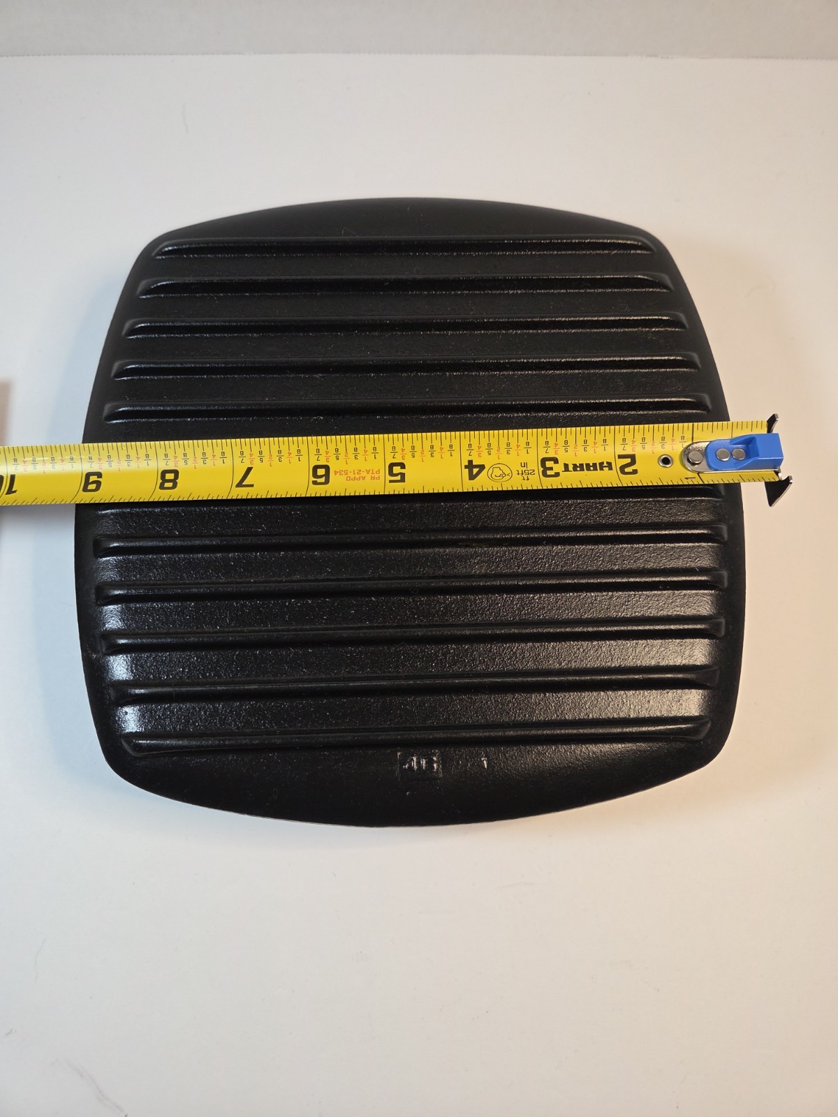 Le Creuset Enameled Cast Iron Panini Press, 9″ Black Very Clean