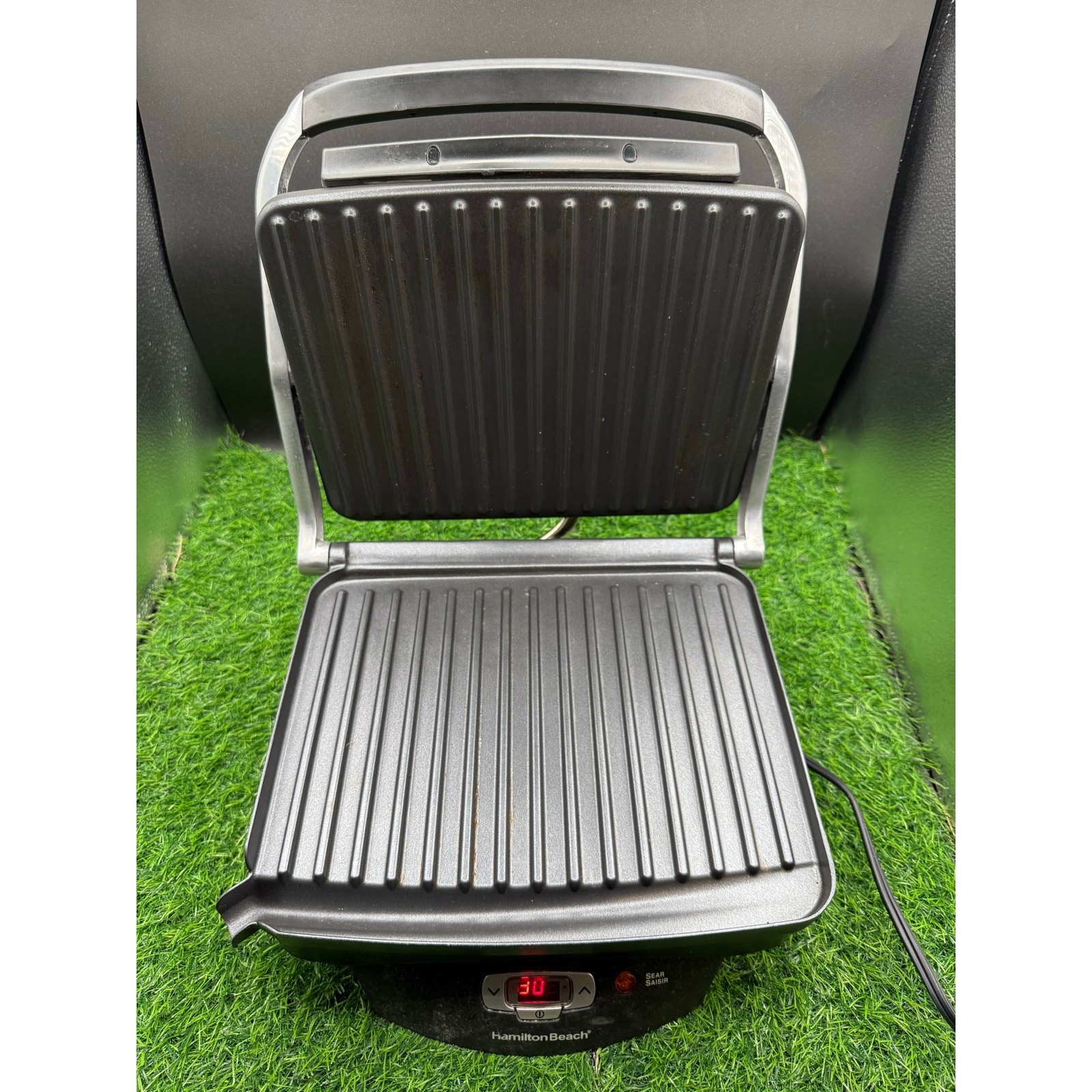 Hamilton Beach Steak Lover’s Indoor Grill – Model 25331 – Tested/Works