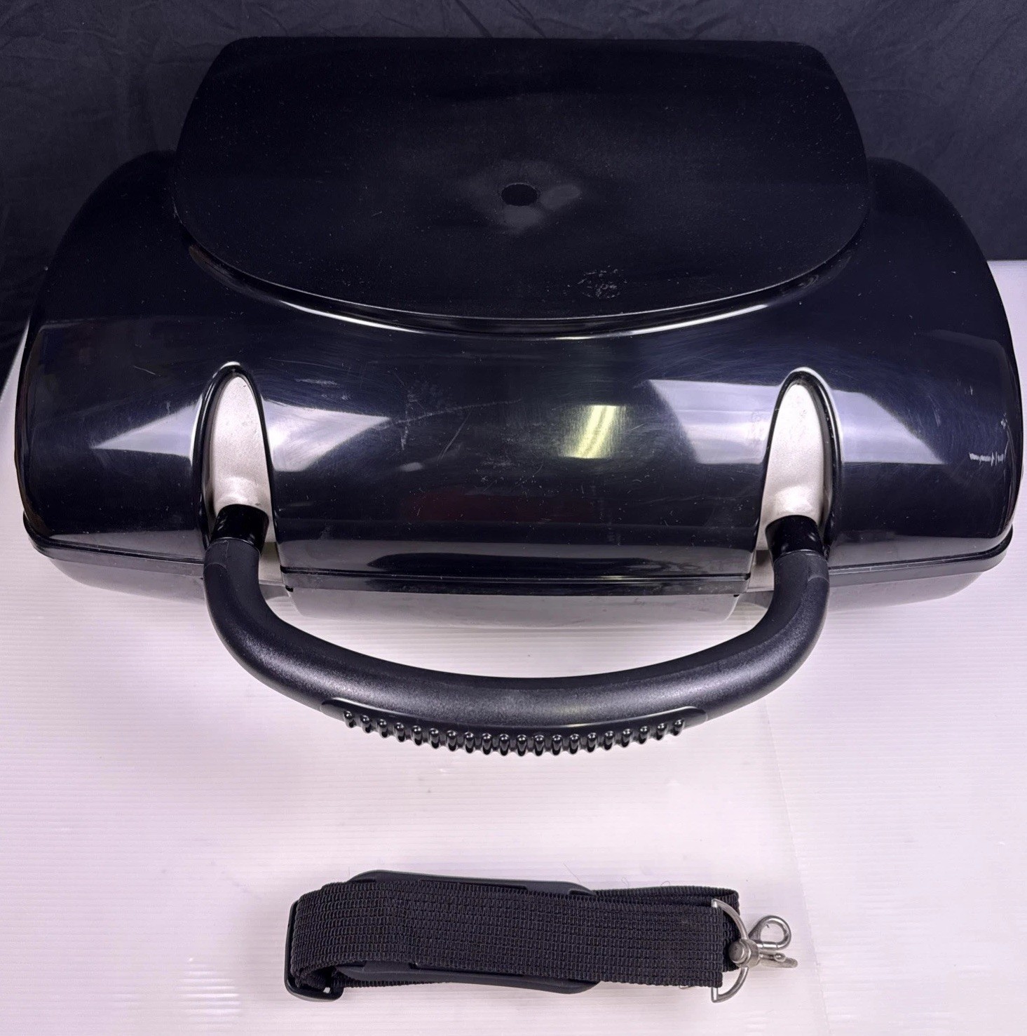 George Foreman Portable Gas BBQ Grill “Take It & Grill It” Model GP160 Open Box