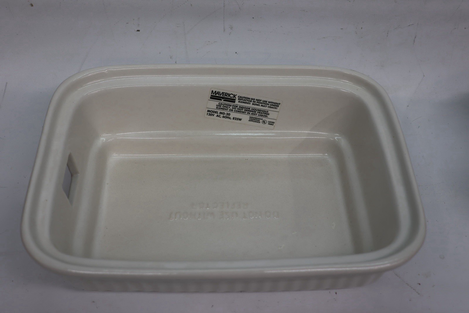 Vintage Maverick MG-20 Series Indoor Electric Ceramic Stoneware Grill New Open
