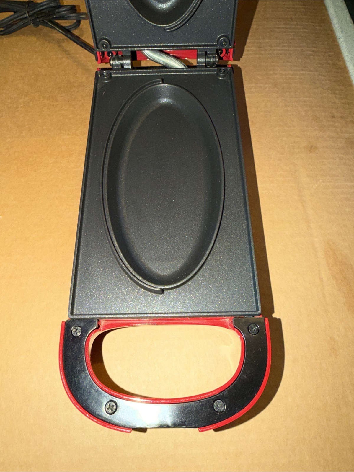 DASH Nonstick Omelette Maker DOM001RD