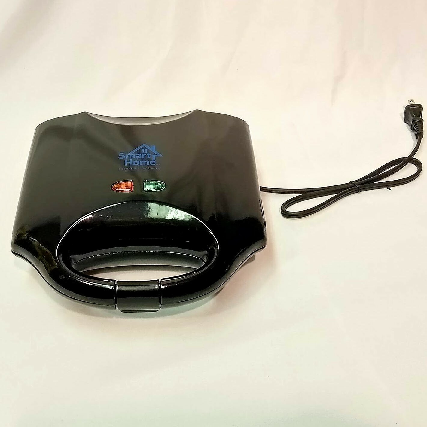 Electric Grill by Smart Home Essentials for Living 110 Corded Black Lightweight