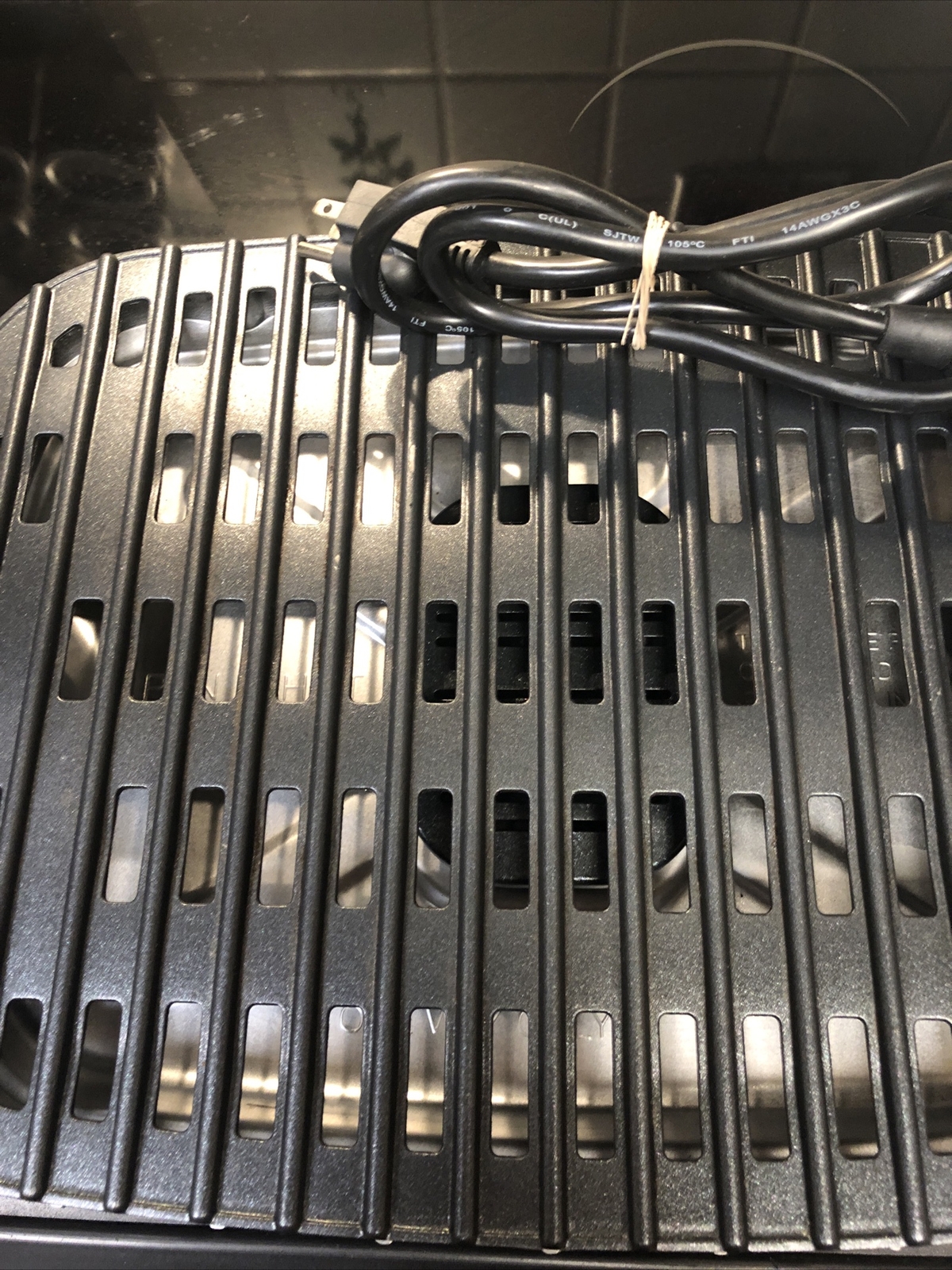 VillaWare 2040 Grille Uno Series 16” x 12” Cooking Surface 1500W Rare Excellent