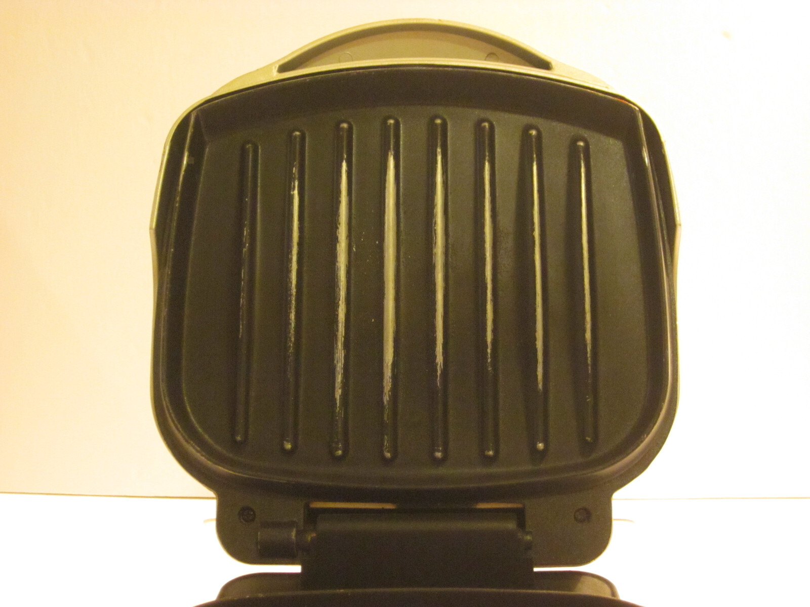George Foreman Lean Mean Fat Reducing Grilling Machine w/ Bun Warmer GR10ABW