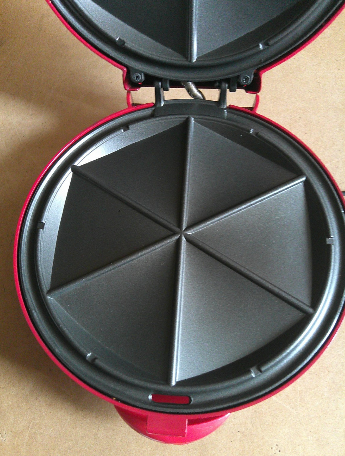 El Paso Chile Company RED Quesadilla Maker With Manual