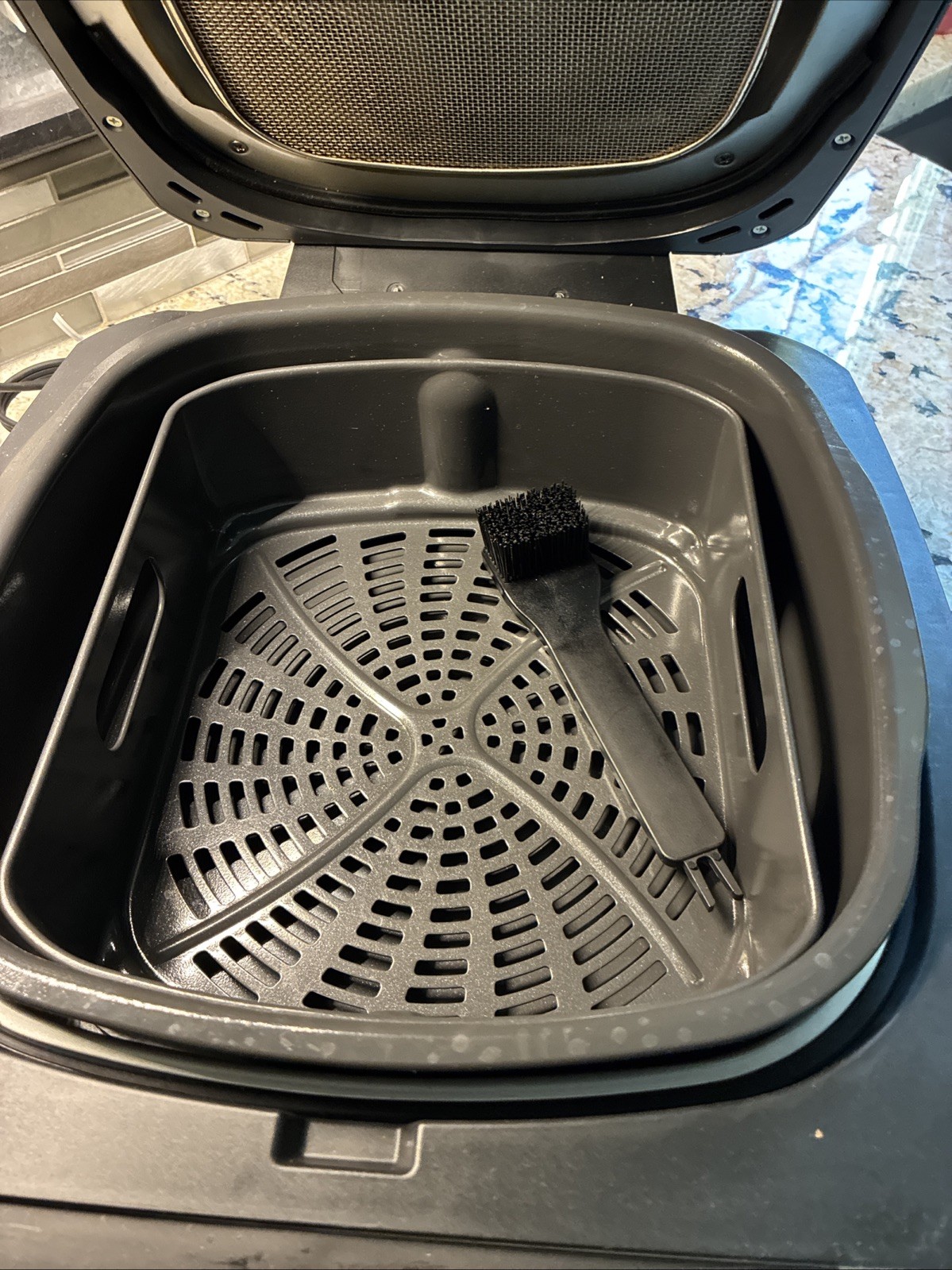 🌟Ninja Foodi AG300 JM1 – Portable,Indoor Grill, Air Fry, Roast & Bake
