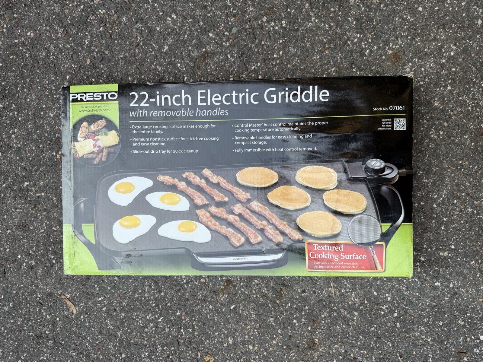 Presto 07062 22in Electric Ceramic Griddle with Removable Handles – Black