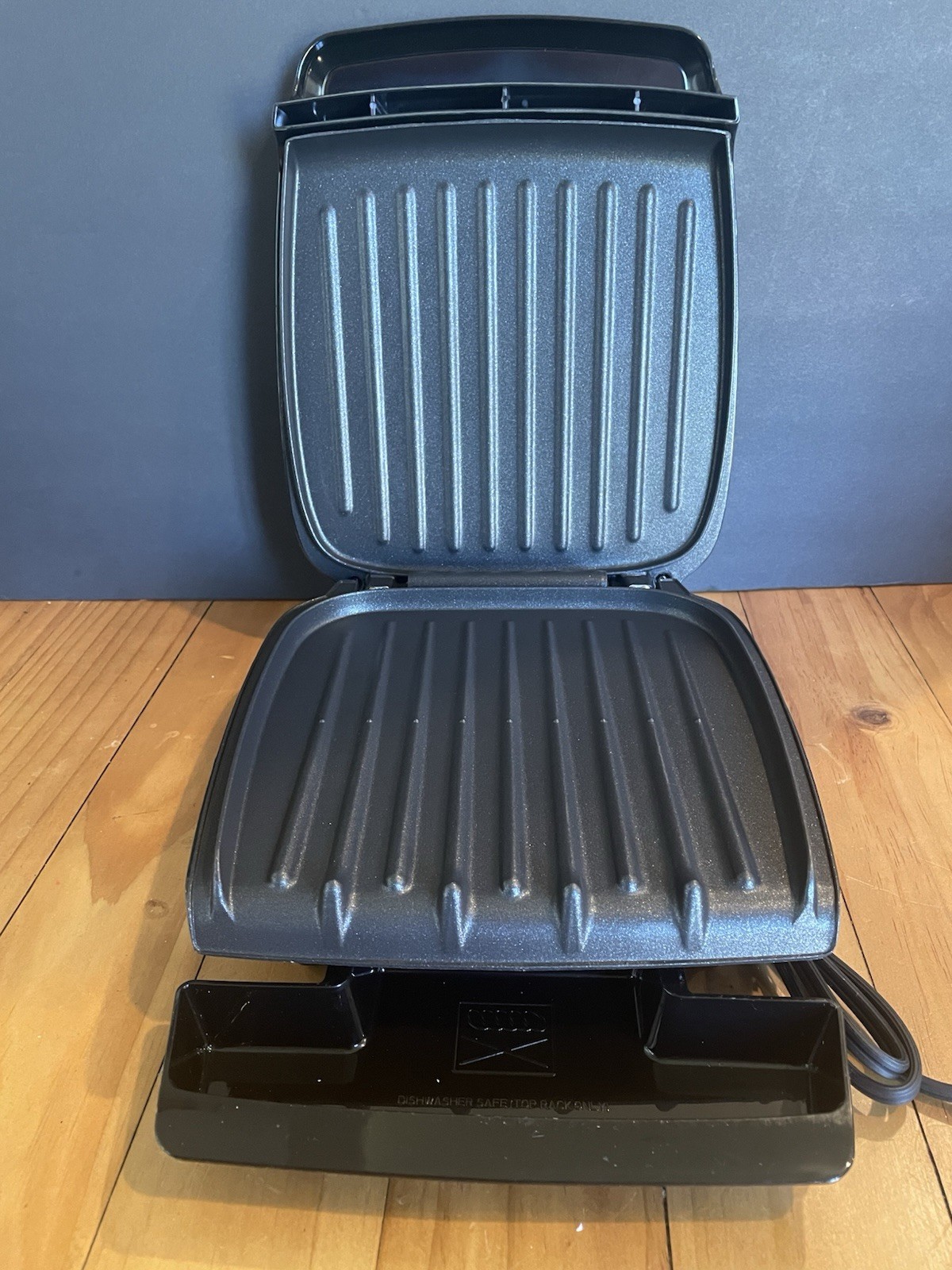 George Foreman GR340FB 4 Serving Grill Panini Press Open Box New Unused