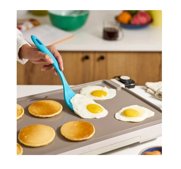 Bella 12″ x 22″ XL Griddle with Warming Tray, Oatmilk color Open Box