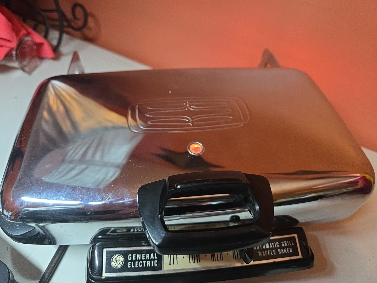 Vintage General Electric Automatic Grill & Waffle Maker 24G44 Tested Works USA