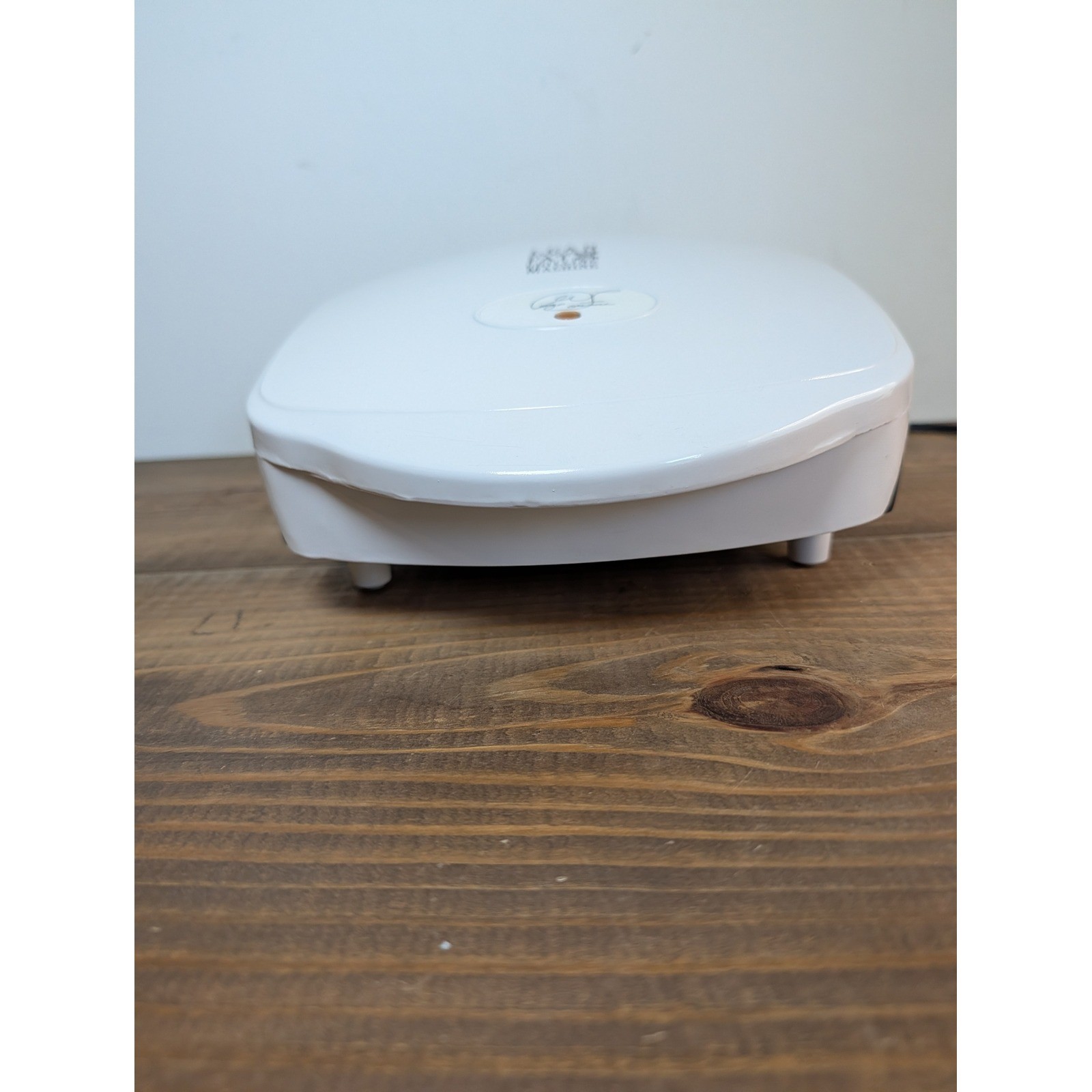 George Foreman Lean Mean Fat Reducing Grilling Machine White Indoor Grill GR18