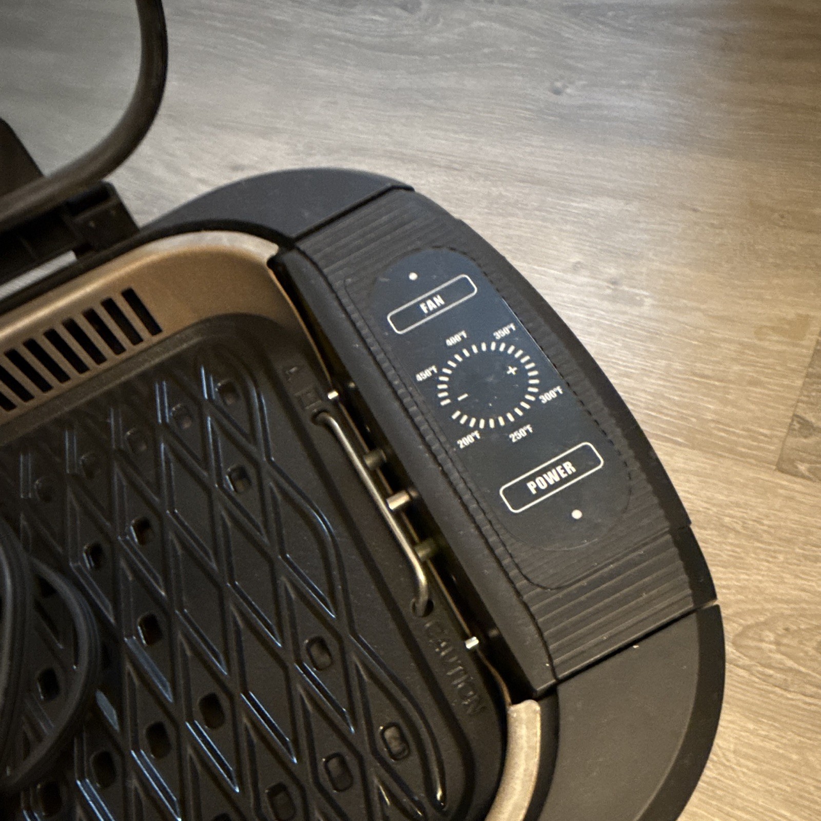 Power Smokeless Grill Tempered Glass Lid ,Turbo Speed Smoke Extractor Technology