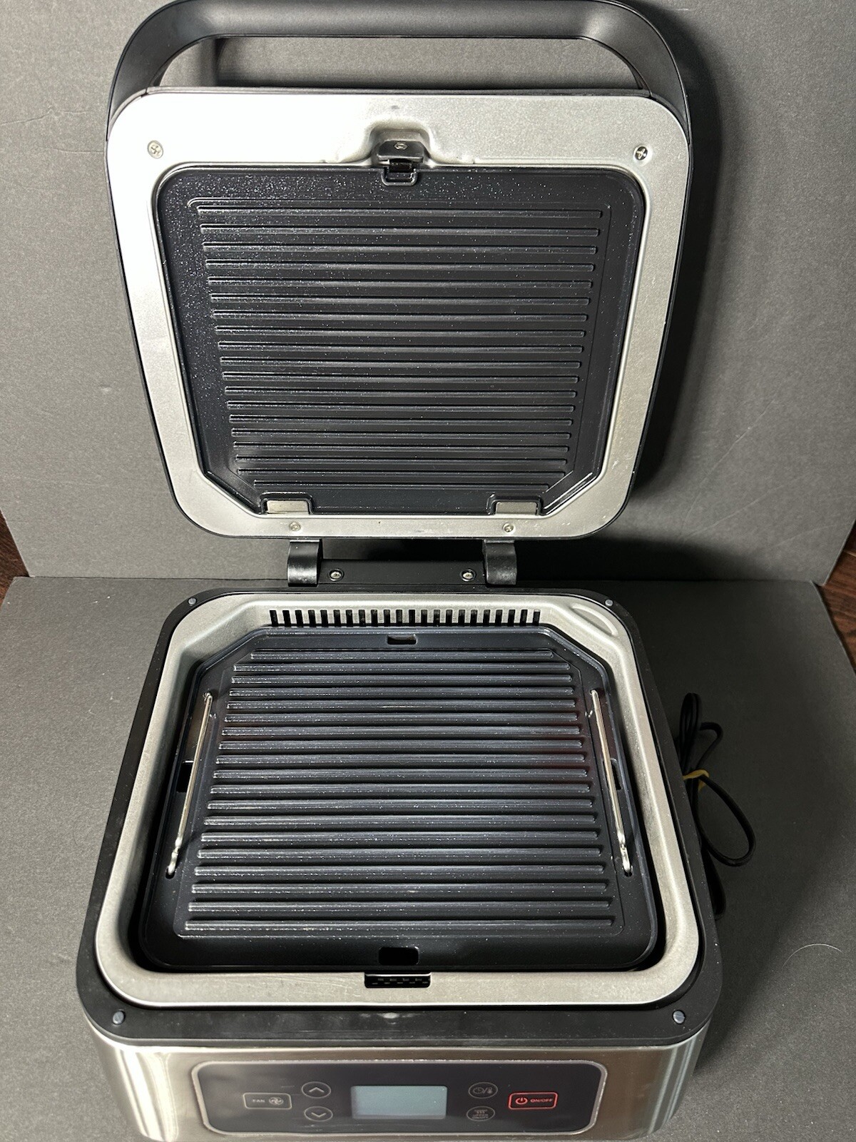 SHAQ 3-in-1 Stainless Smokeless Grill and Press Electric Indoor Searing GMC01