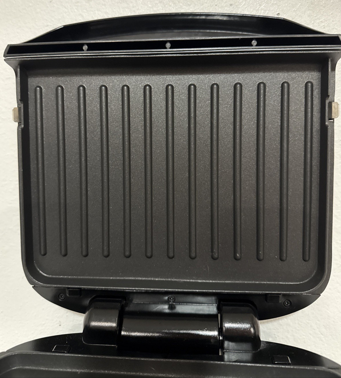 Family Size George Foreman 4-Serving Grill & Panini Removable Plates Black