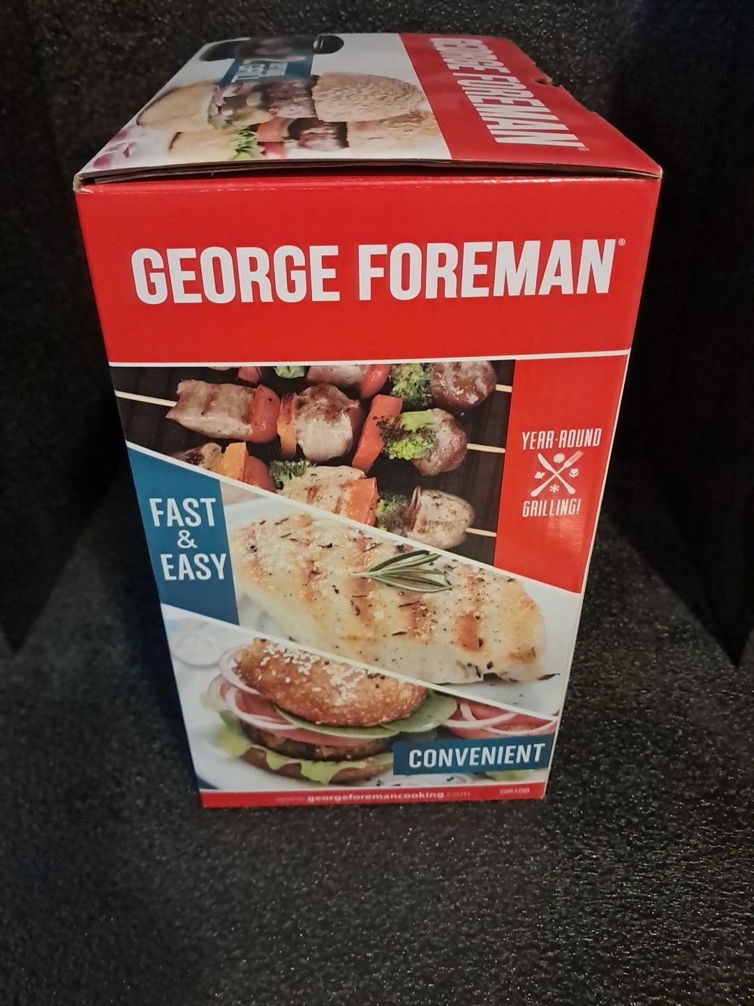 *New* George Foreman 2 Serving Grill GR10B/100 Great Recipes Book