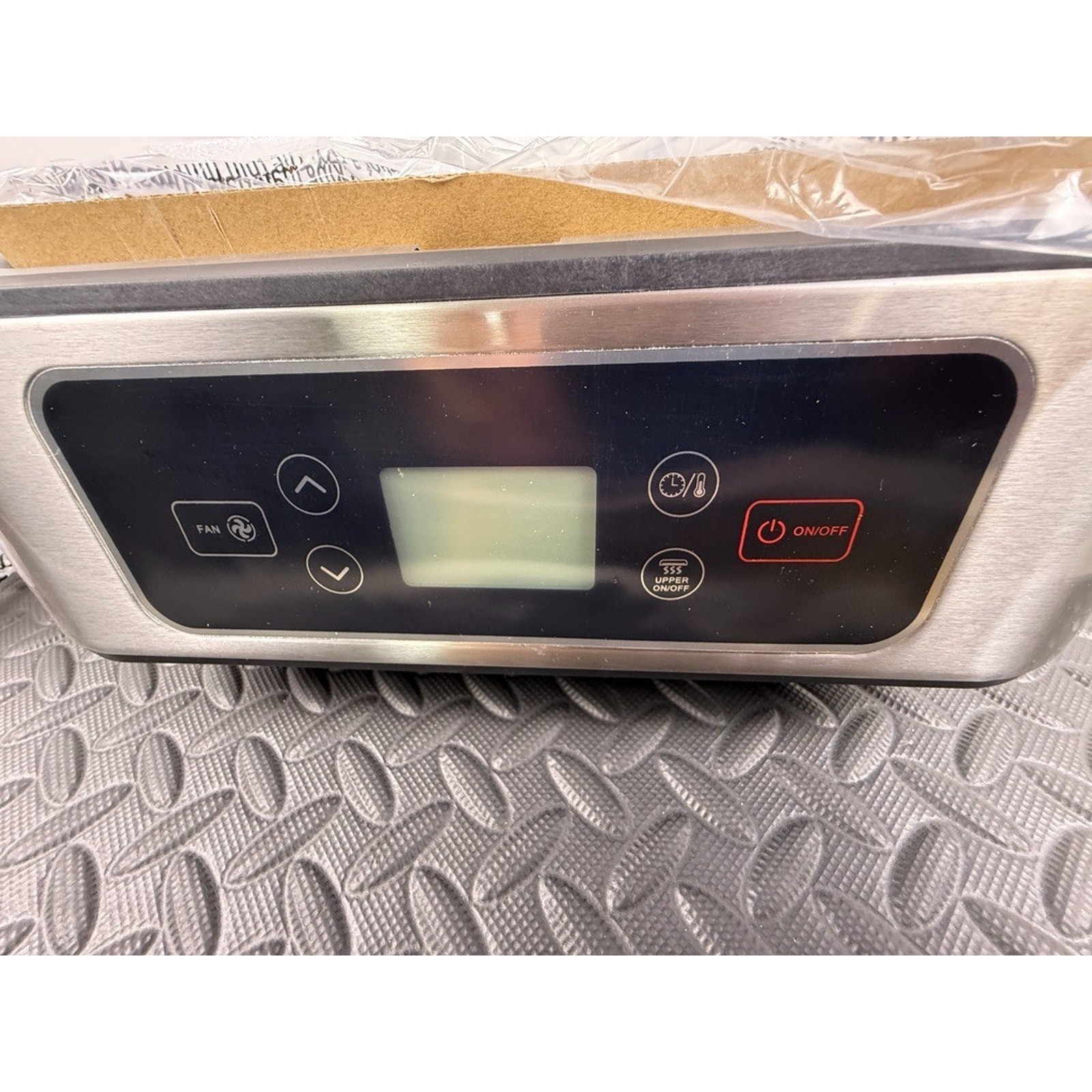 Shaq Smokeless Grill and Press – Silver Open Box As Seen On TV Model #GMC01