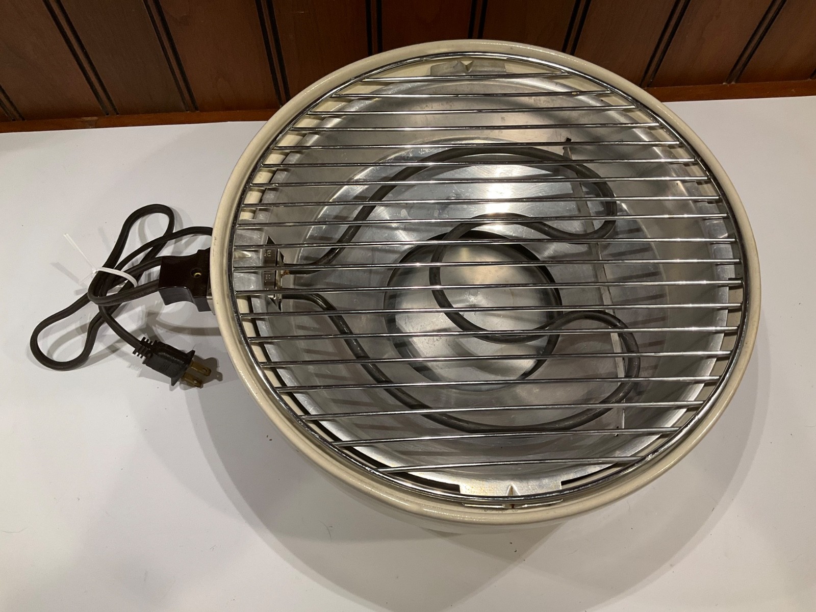 Contempra Indoor Electric Char B Que Grill Smokeless ECB-32 Stoneware Tan Base
