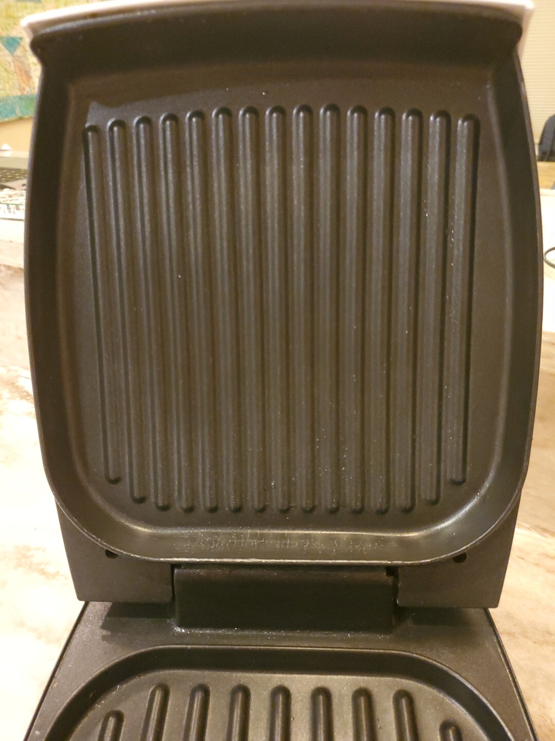 George Foreman GR-20 Lean Mean Fat Reducing Grilling Machine TESTED & WORKS