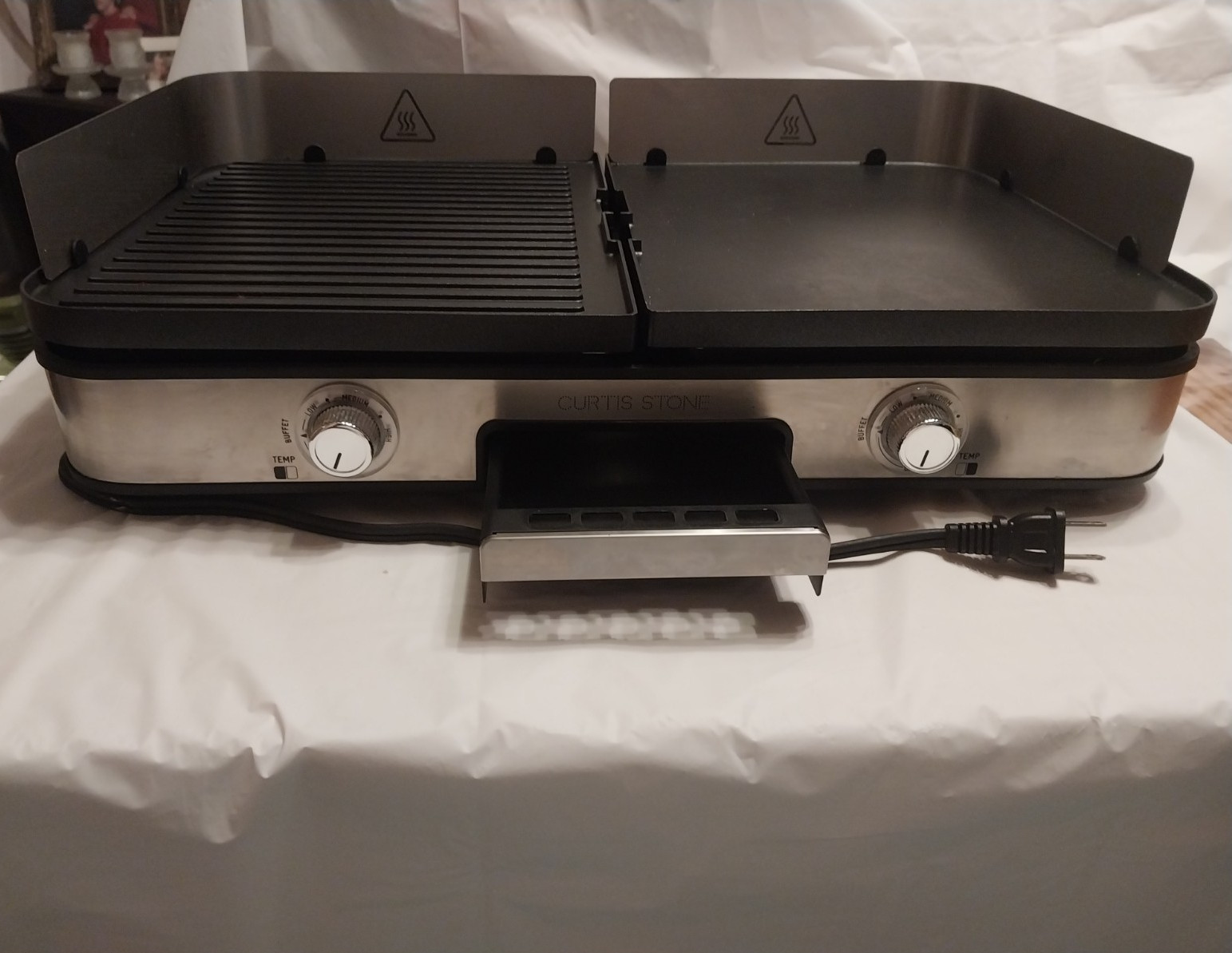 Curtis Stone 1800W Indoor Electric Grill Griddle Combo, Removable Plate, SS