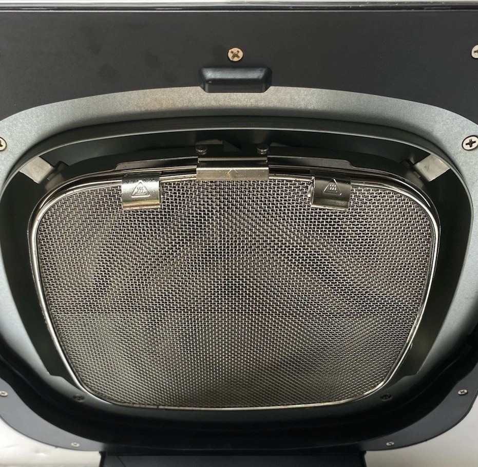 Ninja Foodi 1760W 6-in-1 Indoor Grill with 4-Quart Air Fryer – Black (EG201)