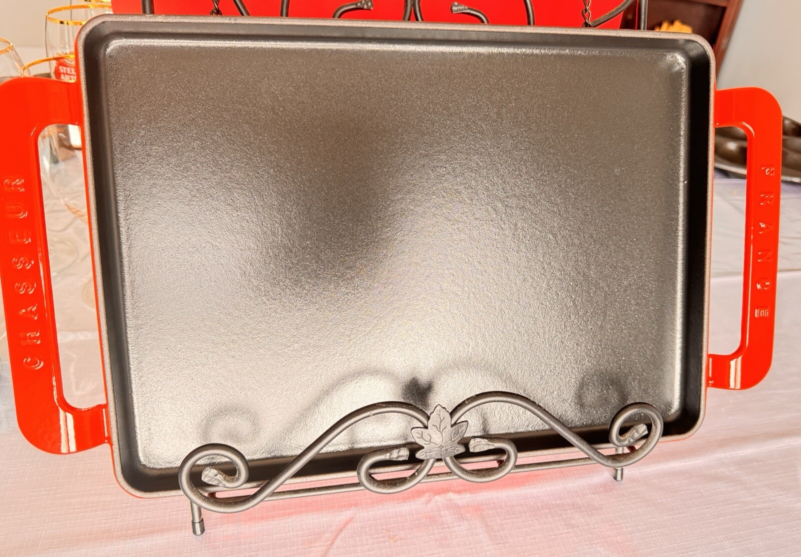 Cast iron griddle rectangularChasseur 16.5″ x 9.75″ in Beautiful Red Heavy Duty