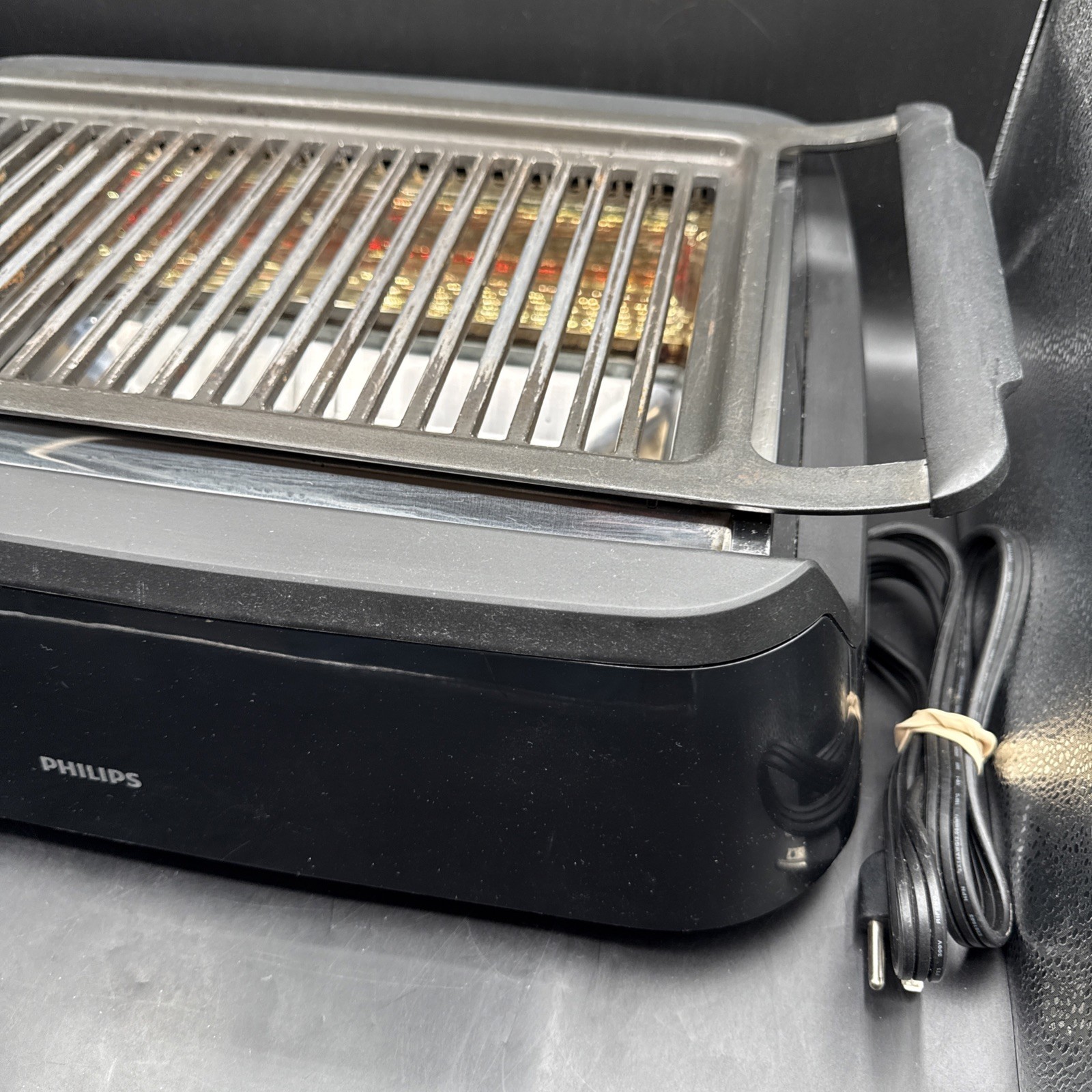 Philips Smokeless Indoor Grill Advanced 1660W Infrared Heat Cooker HD6371