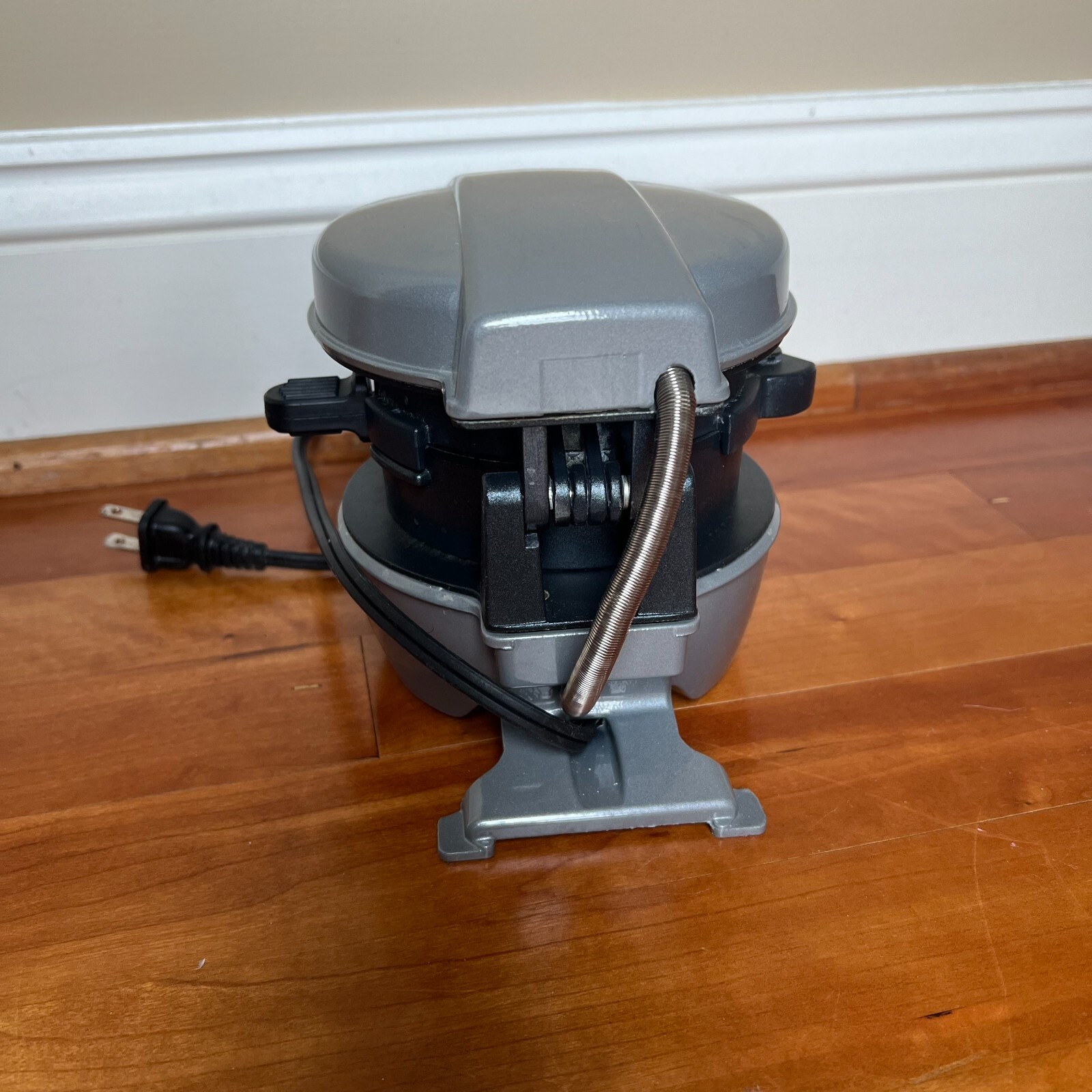 Hamilton Beach Breakfast Sandwich Maker with Egg Cooker Ring
