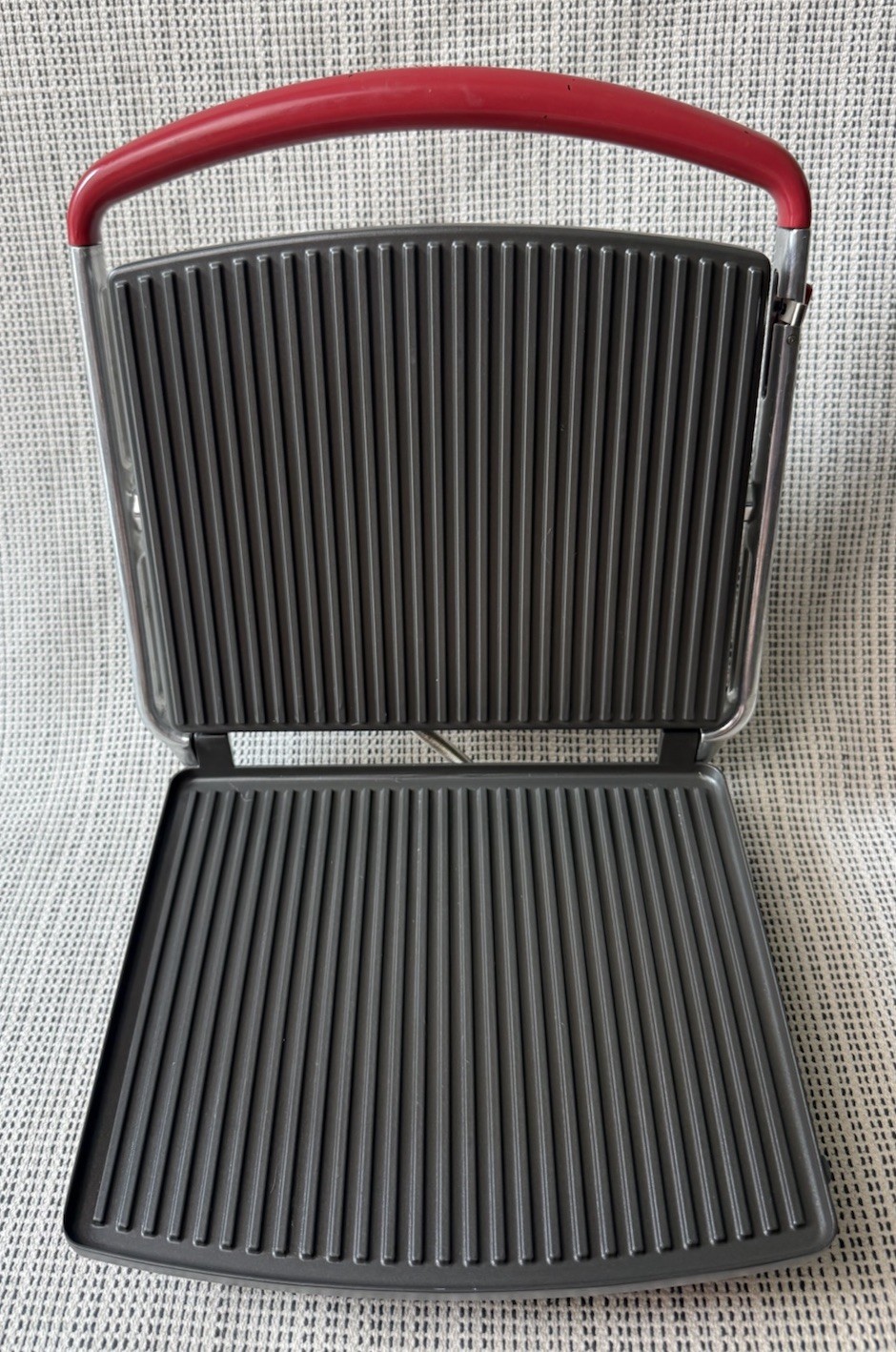 Bella Cucina Artful Food Red Silver Stainless Steel 13002 Panini Grill Household