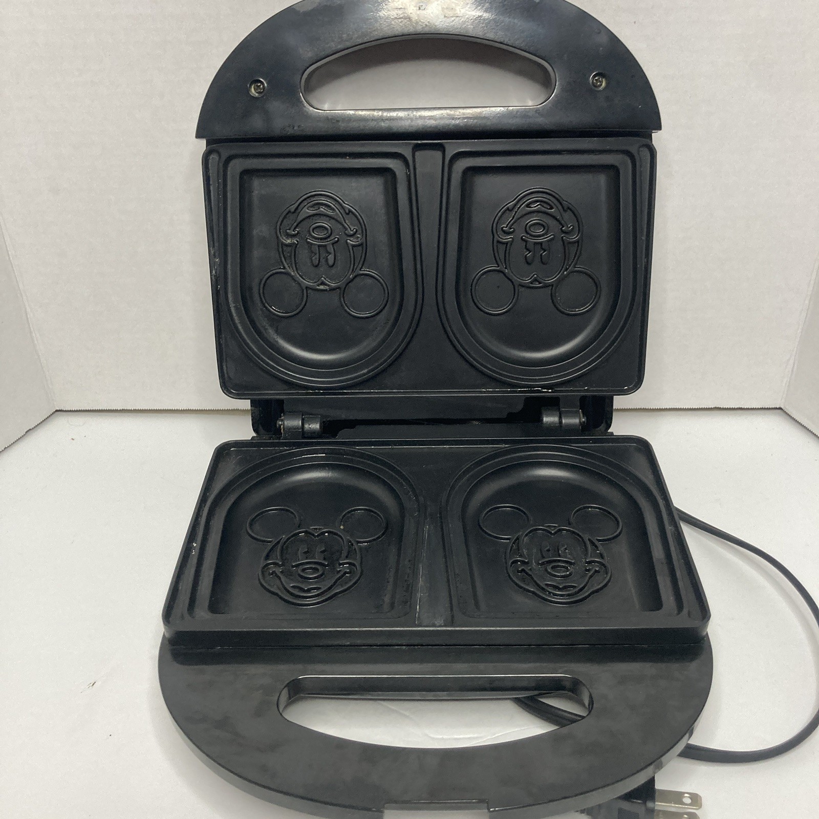 VillaWare V5555-03 Mickey’s Sandwich Maker Tested Works Fast Shipping Disney