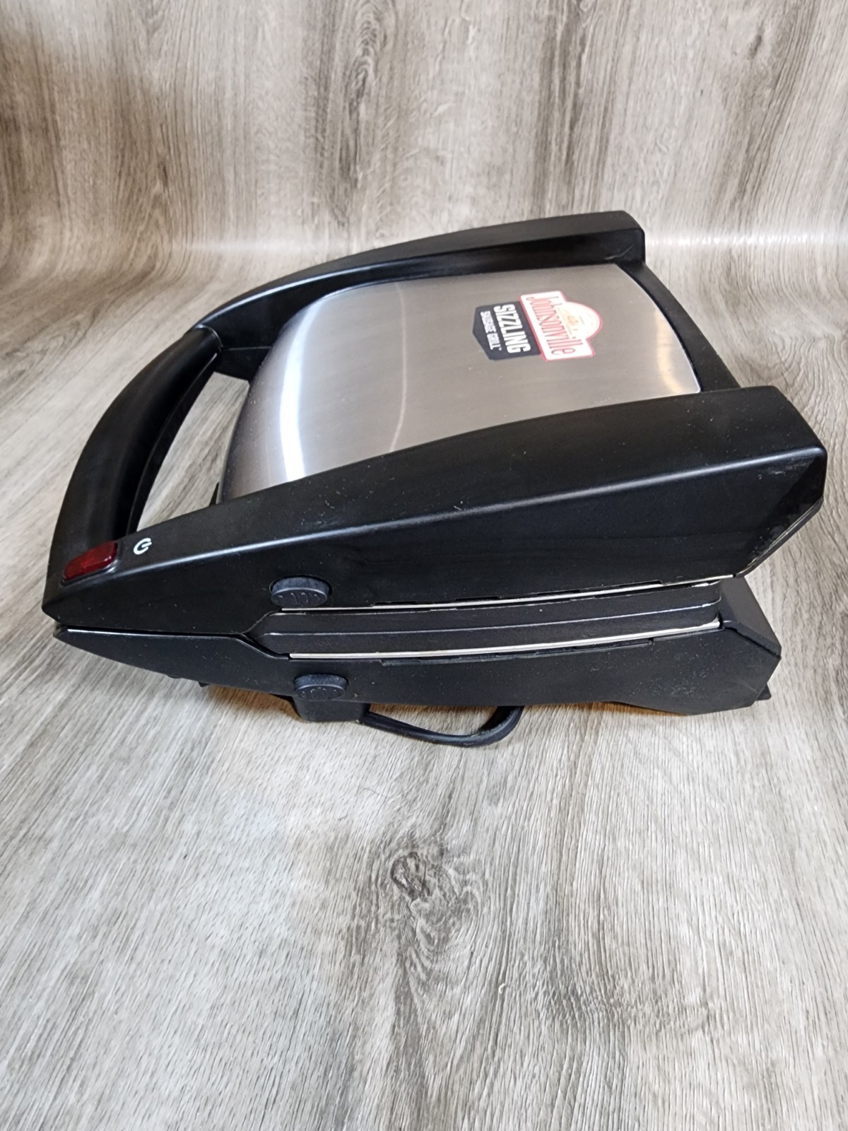 Johnsonville Sizzling Sausage Grill Indoor Electric BTG-0498 With Drip Tray